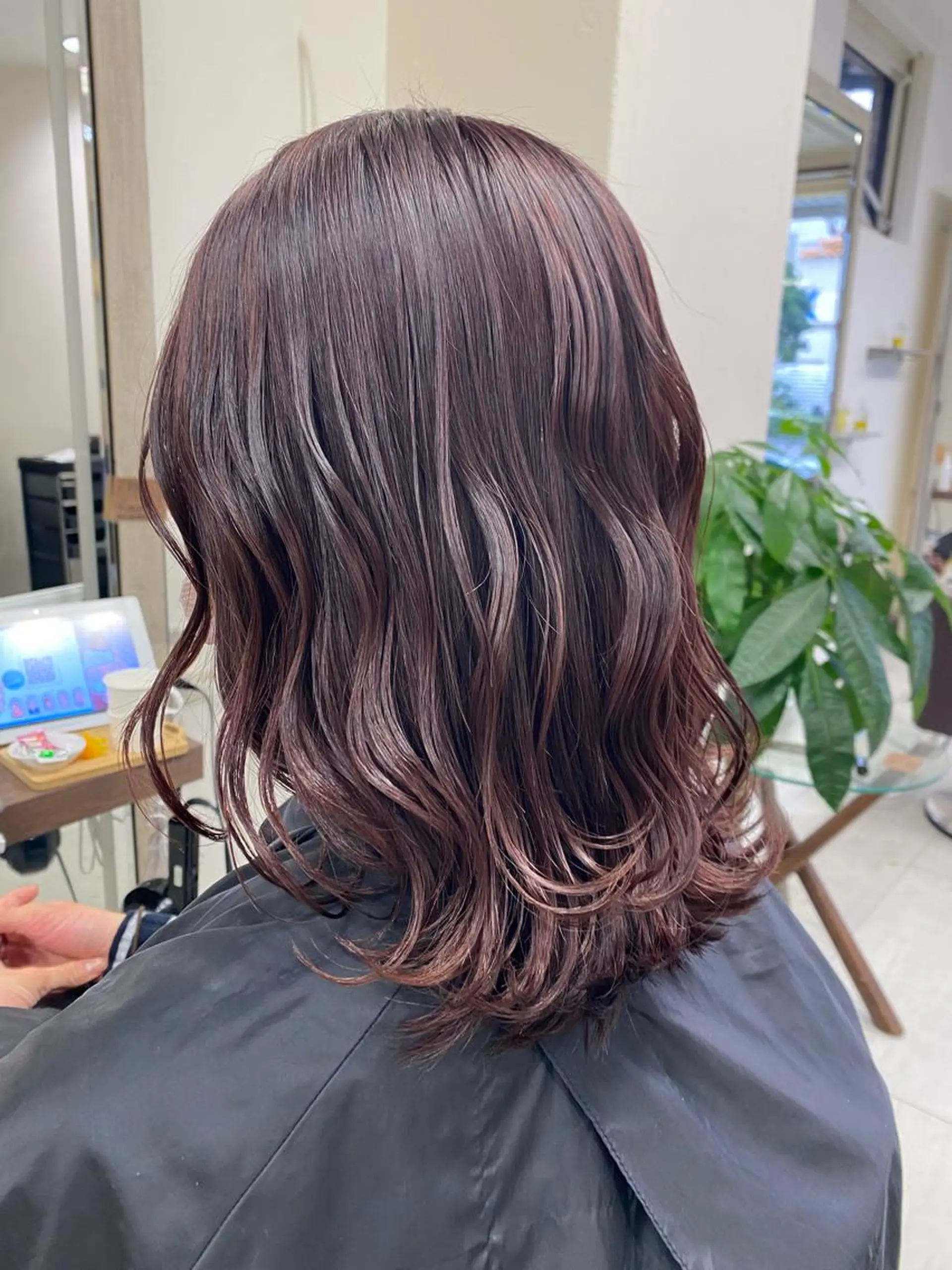 ミディアム ヘアカラー 月野涼風 /レイヤーカットのその他イメージ