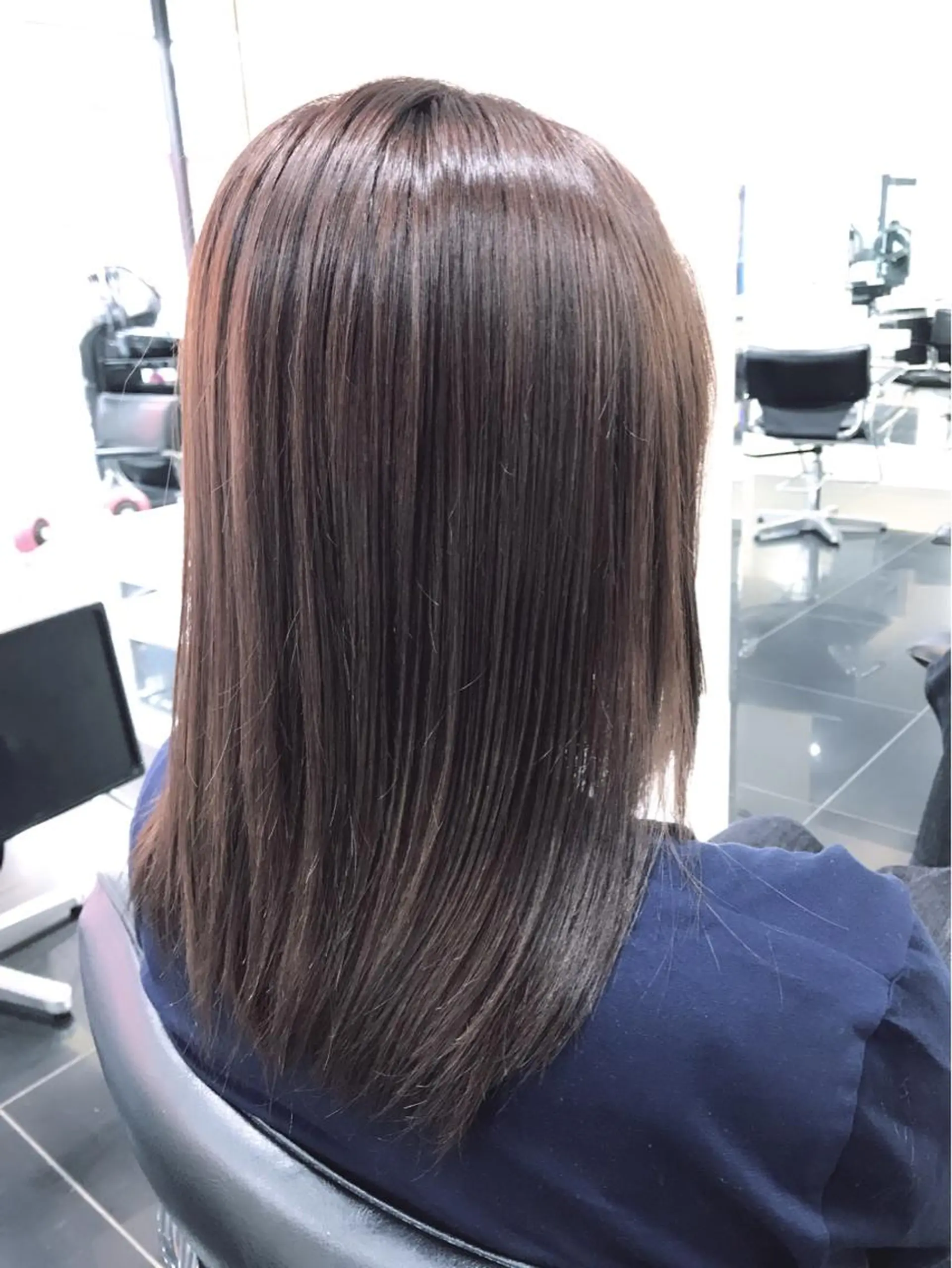 セミロング カラー 関口 友行のヘアスタイル