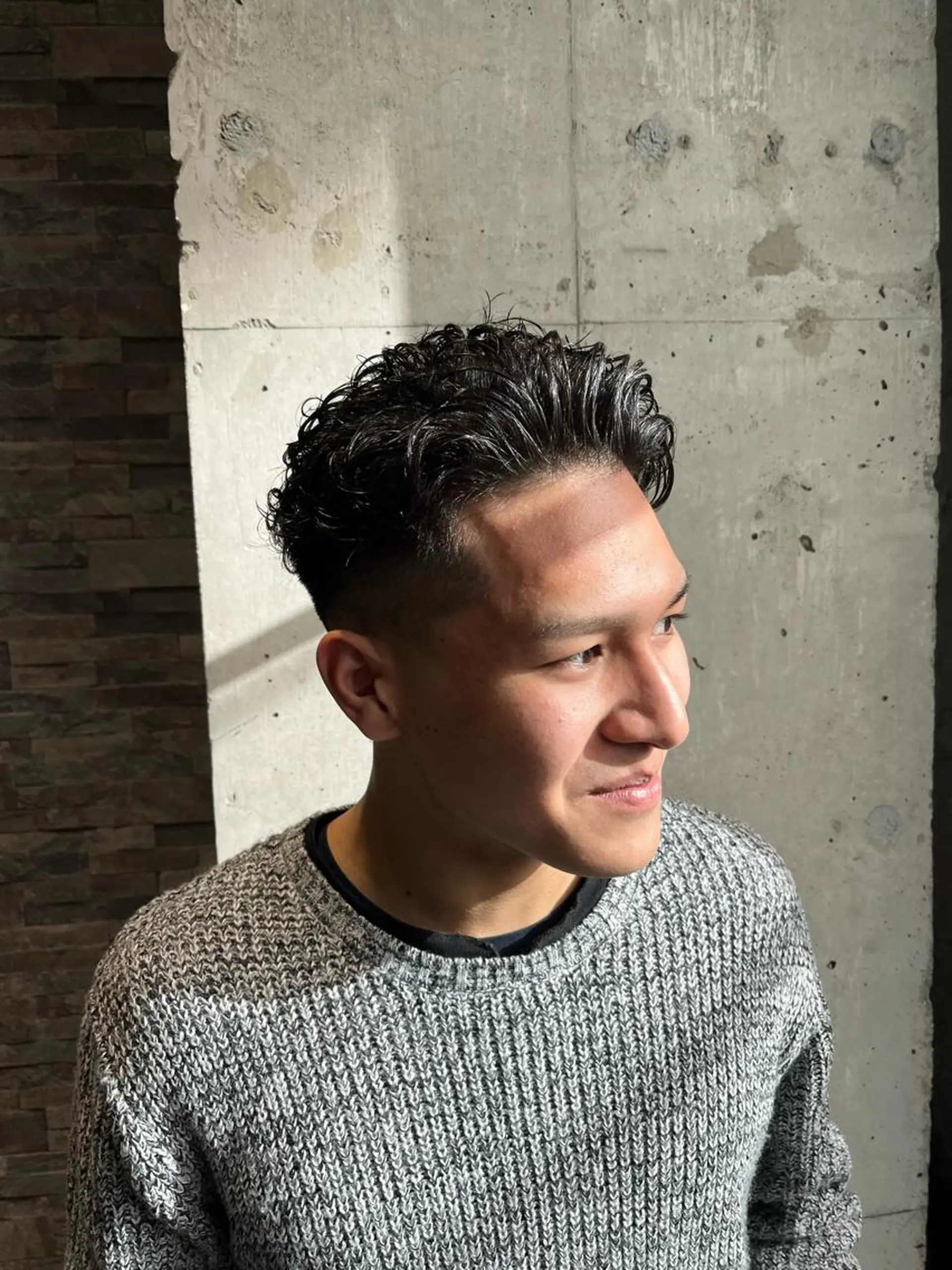 ショート パーマ メンズ フェードカット メンズパーマ スキンフェード 立川/メンズパーマ 厚進太郎のヘアスタイル