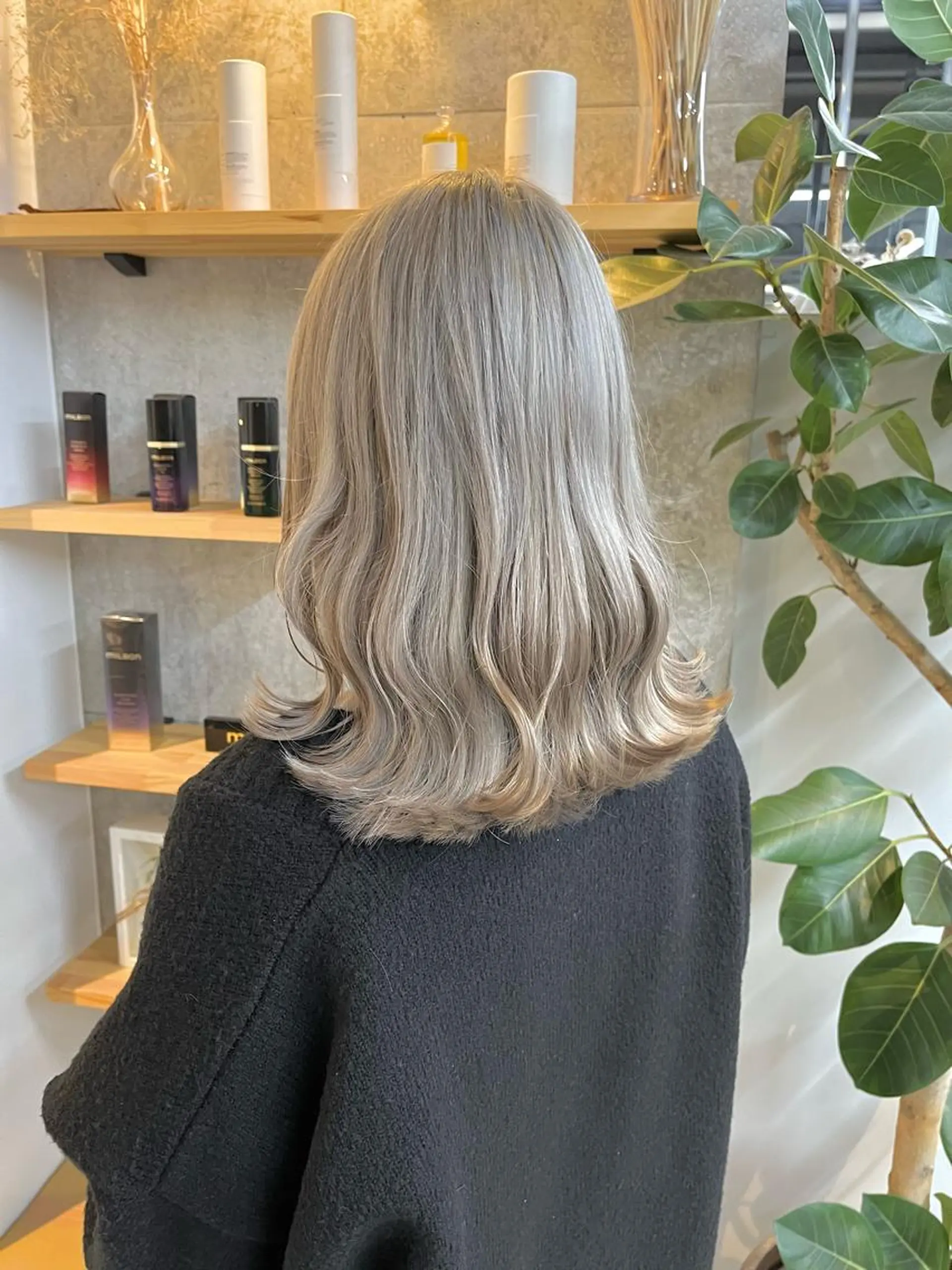 ミディアム カラー カット ヘアカラー ハイトーンカラ ー/小川のヘアスタイル