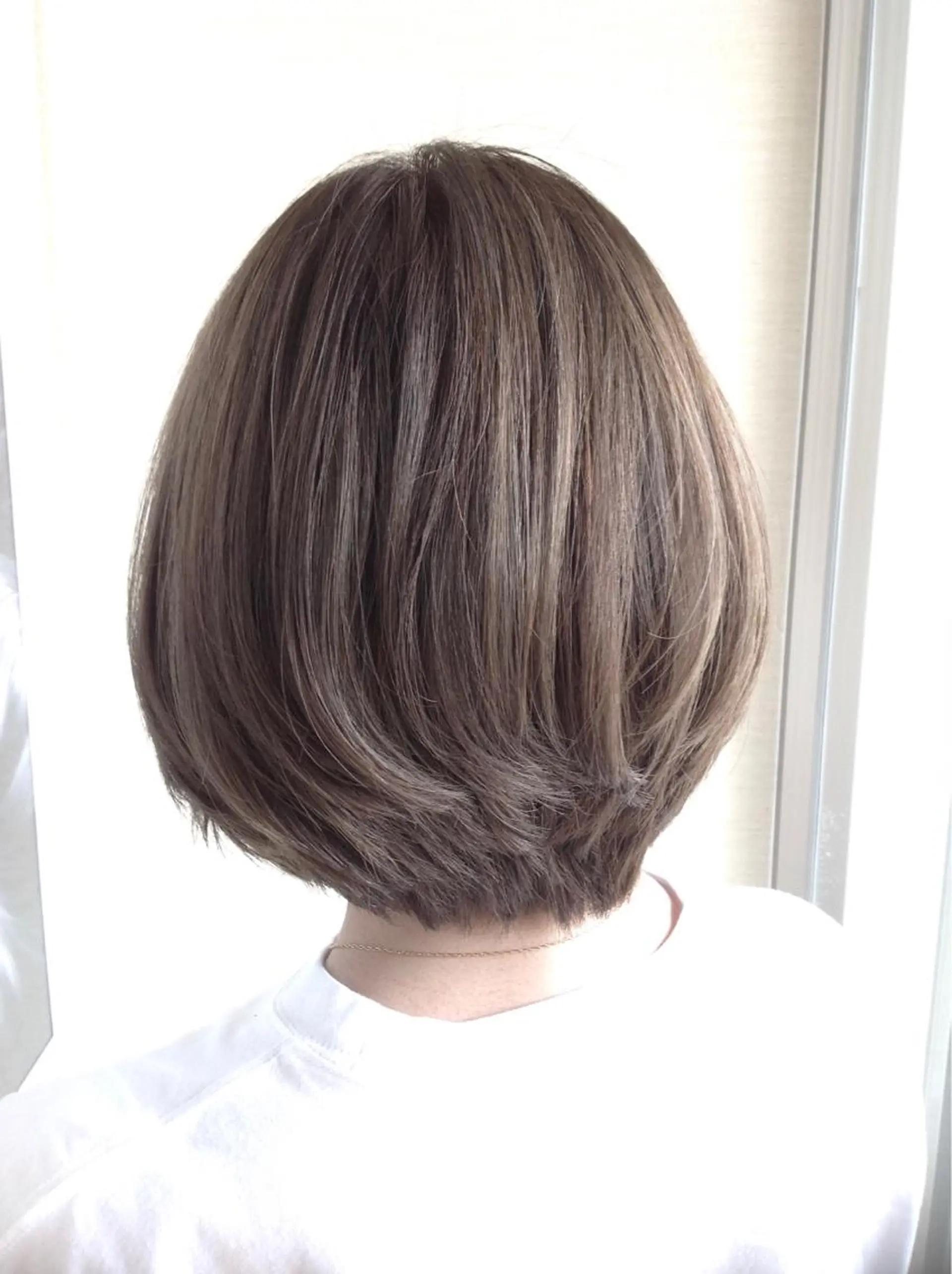 ショート カラー 透明感カラー ハイライトカラー イルミナカラー ハイライト エイジングケア特化 美容師✂️山崎竜二のヘアスタイル