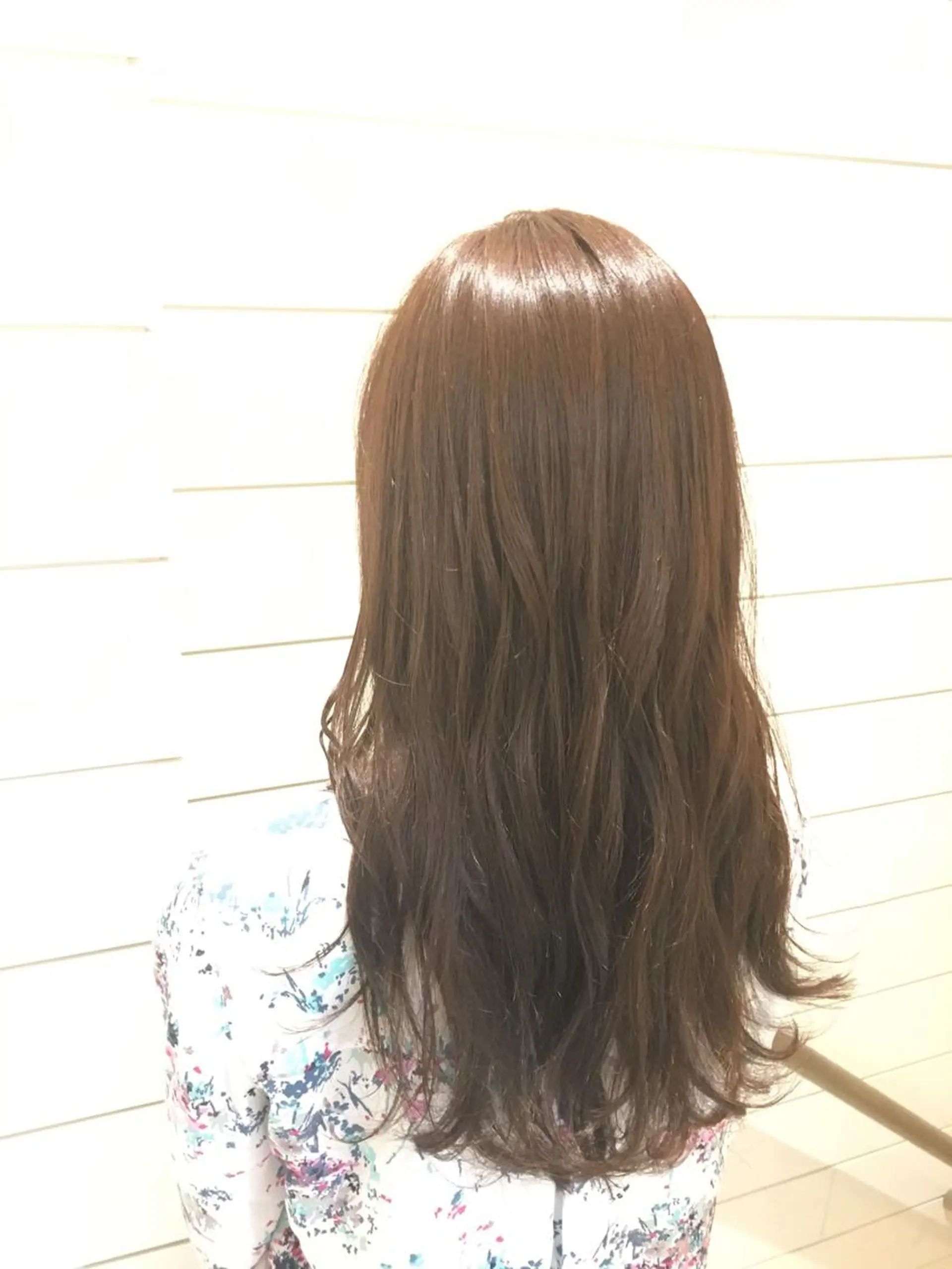ロング カラー ヘアアレンジ アッシュ 鍵山 千秋のヘアスタイル