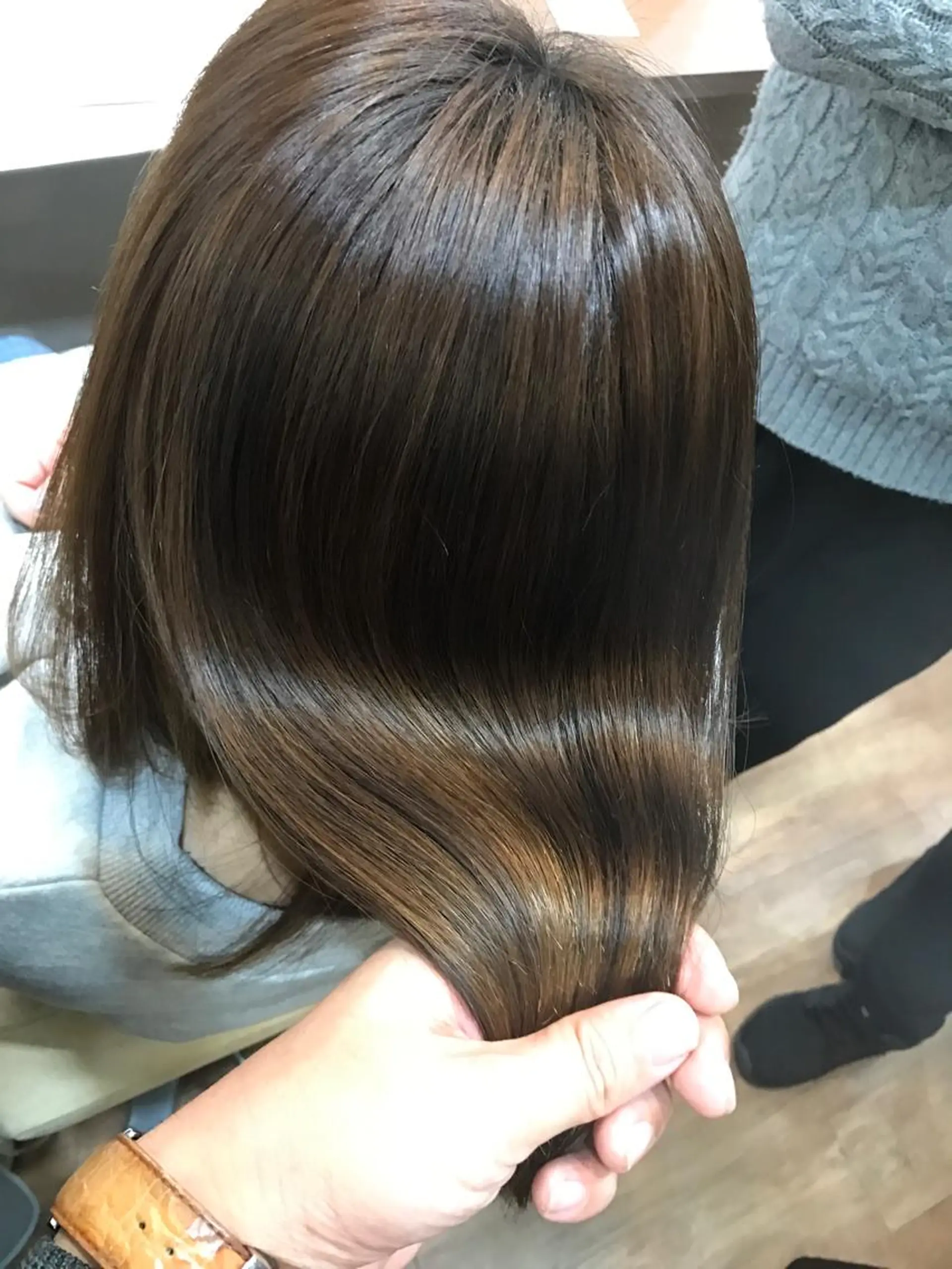 セミロング トリートメント ひろせ かなのヘアスタイル