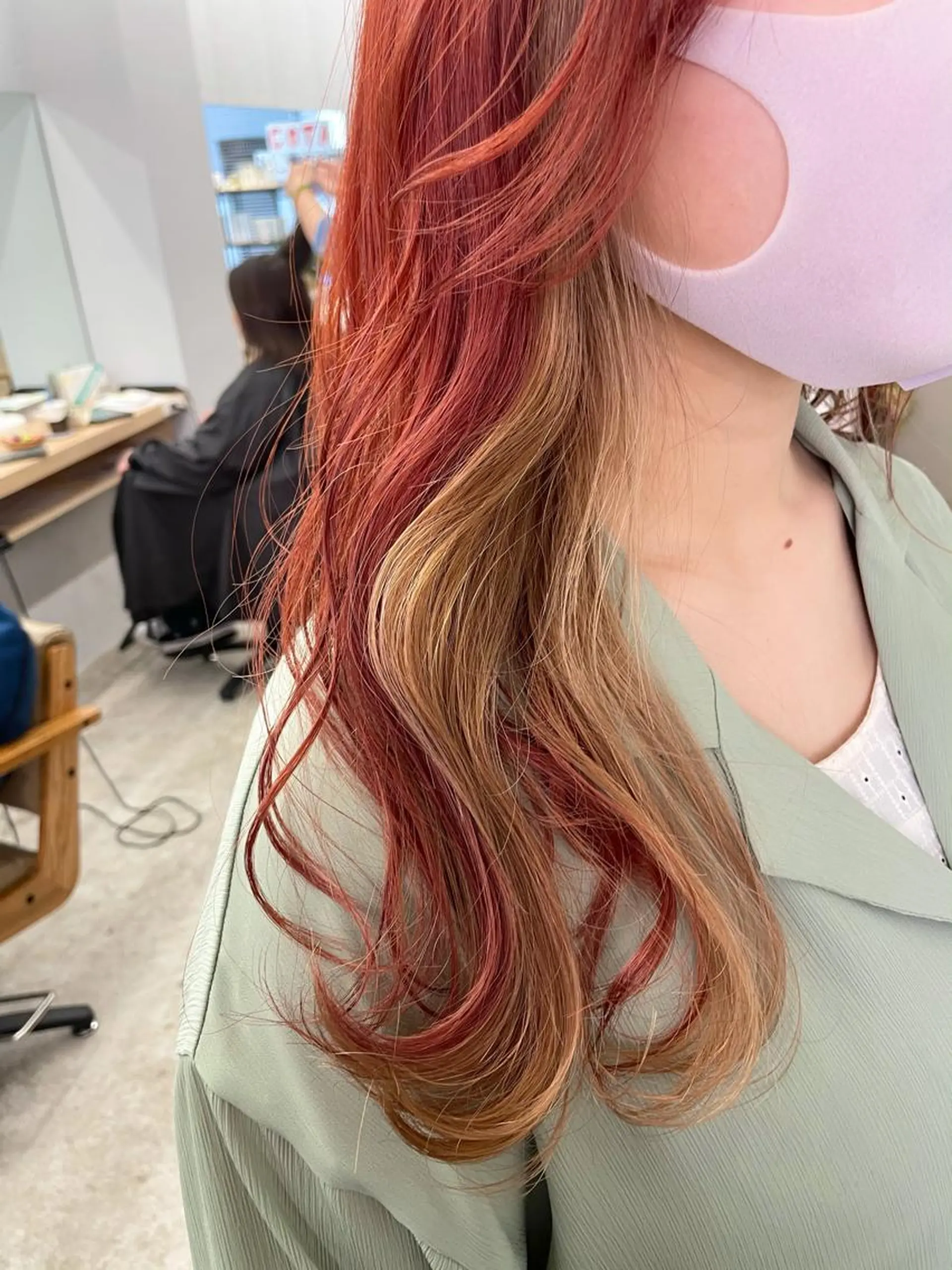 セミロング ior北千住【イオール⠀】所属・SAEKI【ior 】北千住店ブリーチのヘアスタイル