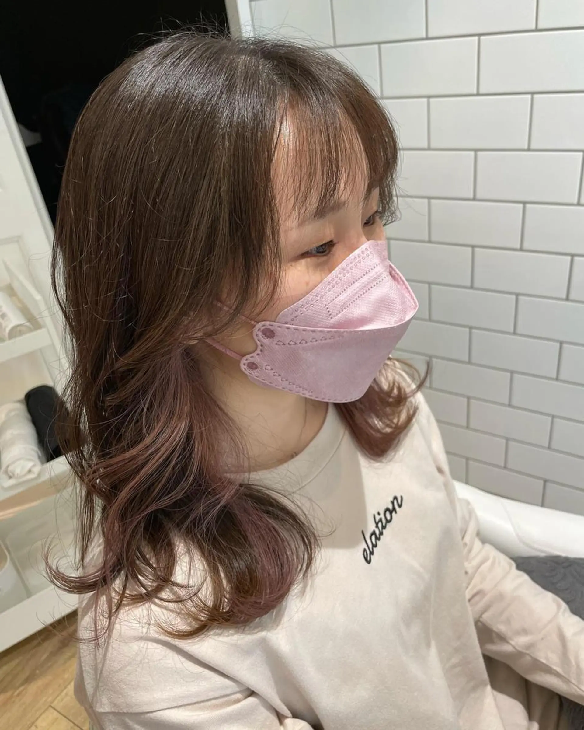 ミディアム カラー パーマ ヘアアレンジ メンズ キッズ ネイル マツエク・マツパ メンズインナーカラー 透明感カラー イヤリングカラー インナーカラー ラベンダーカラー 🫧垢抜けヘア🫧 SHIORIのヘアスタイル