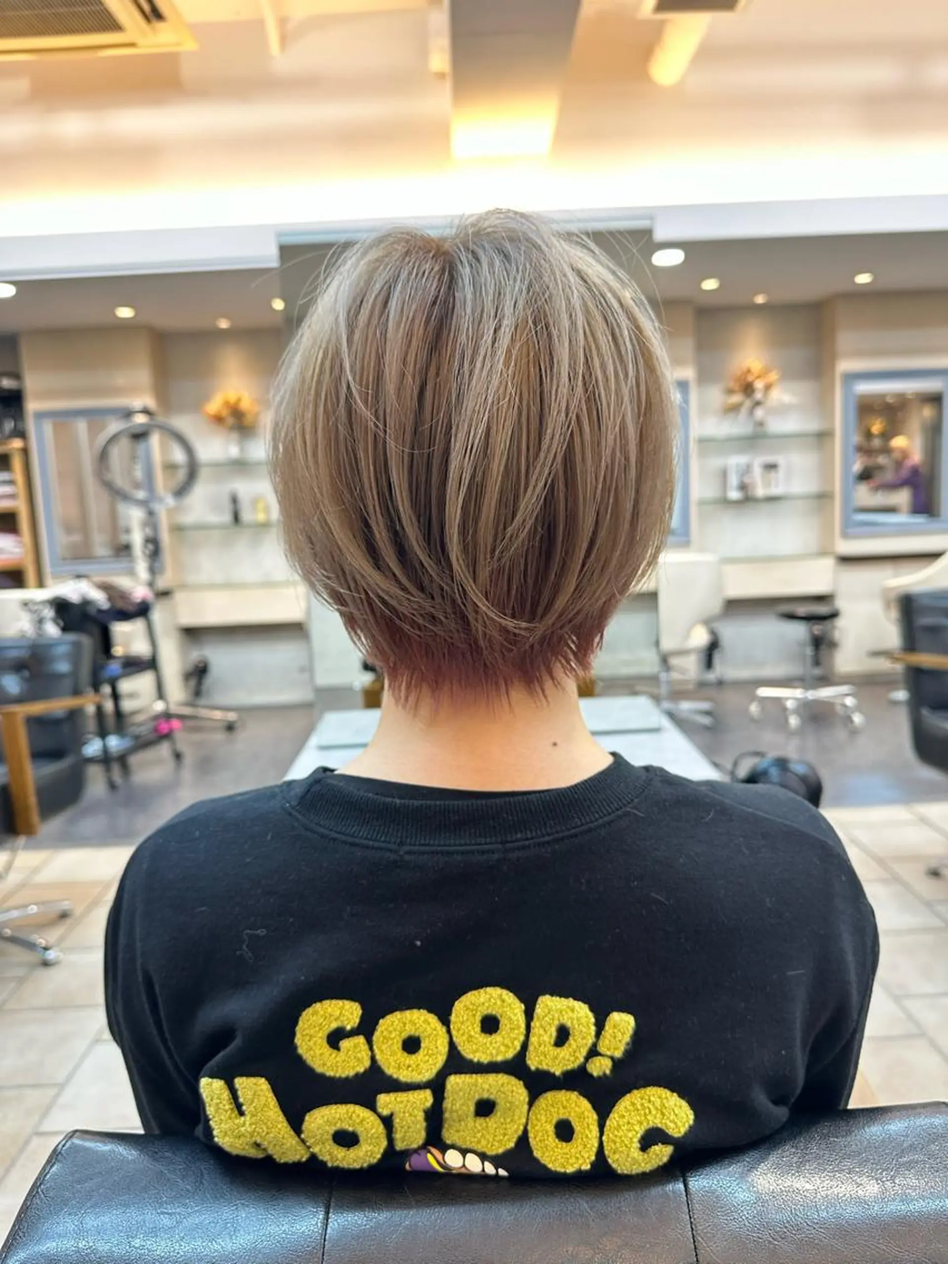 ショート カット ヘアカラー トリートメント ショート/レイヤー カット/服部タカノリのヘアスタイル