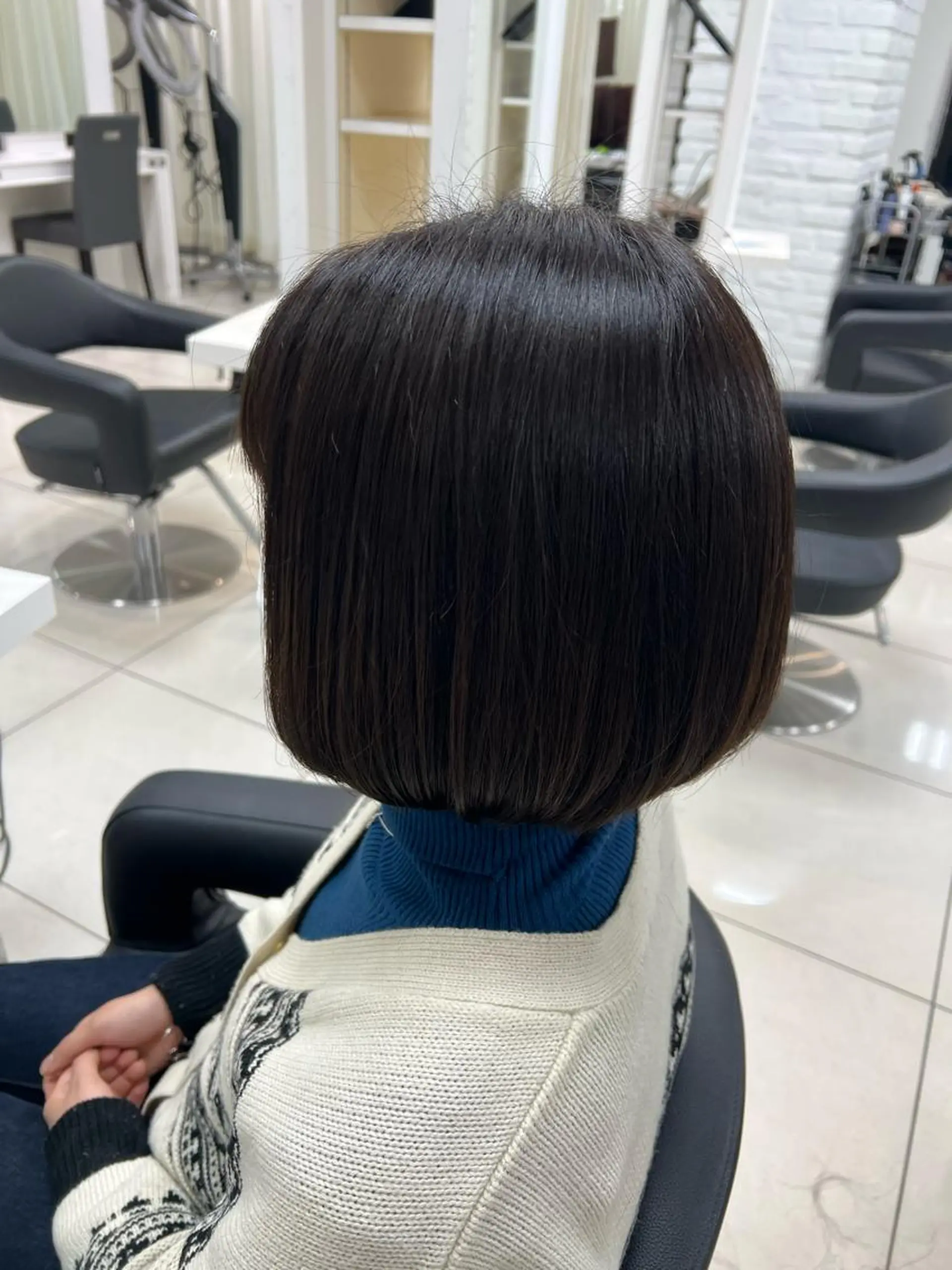 ミディアム ボブ カット 【暖色カラー特化】 中山由梨のヘアスタイル