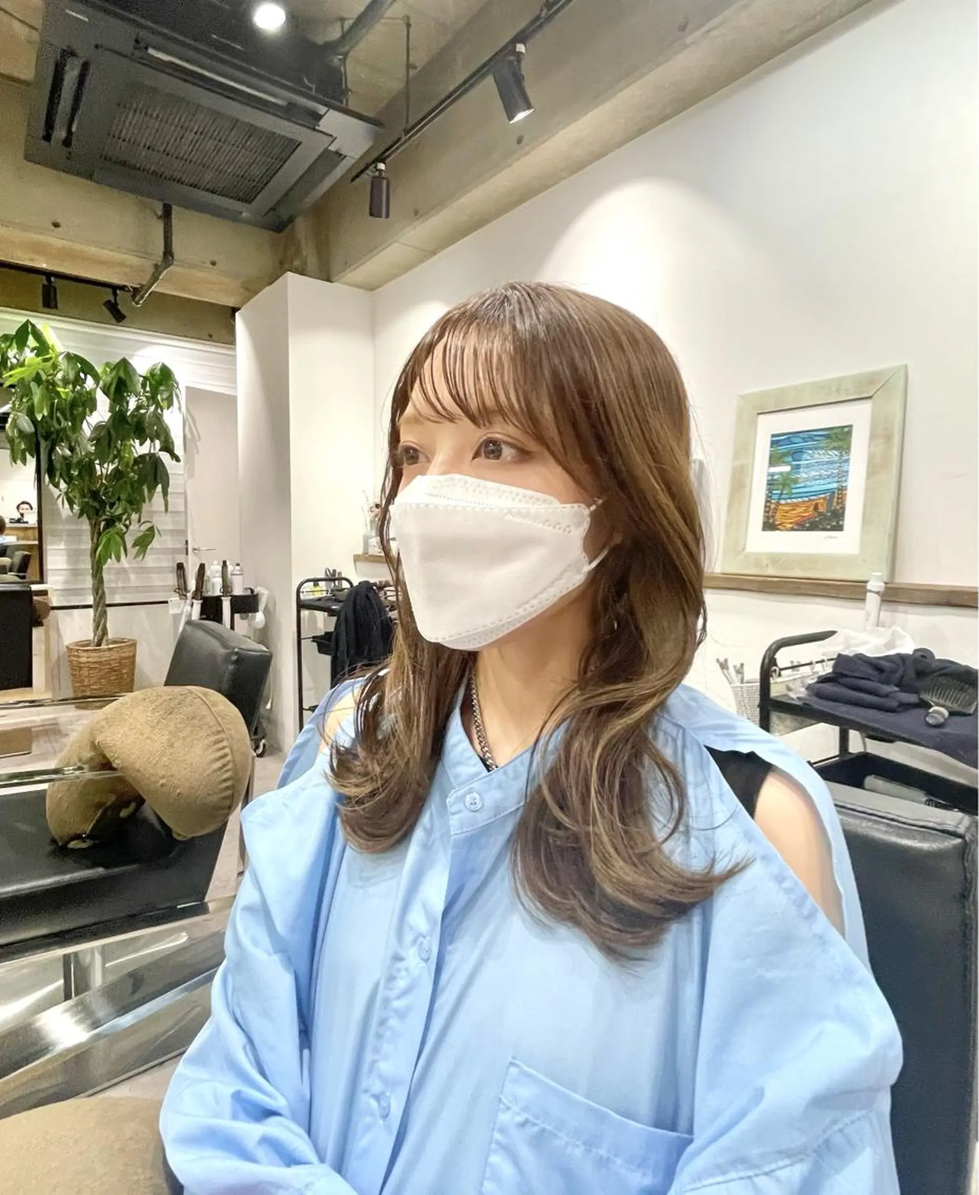 セミロング カラー エギョモリ カット ヘアカラー トリートメント FOLK所属・白髪ぼかしハイライト バレイヤージュヤマトのヘアスタイル