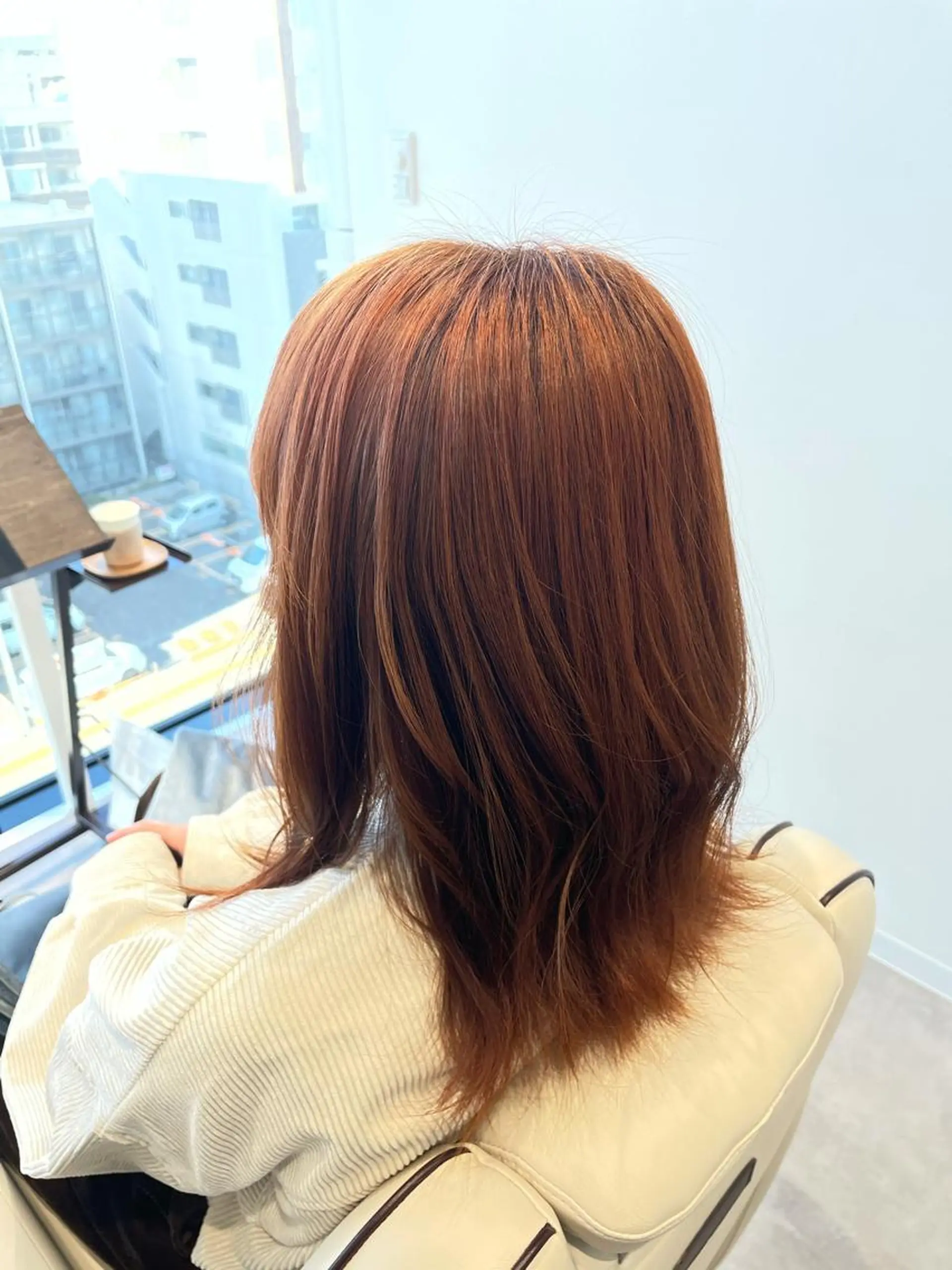 ミディアム カラー ブリーチ ブリーチなしカラー オレンジ ヘアカラー トリートメント 🫧MITO カイレアサロン🫧のヘアスタイル