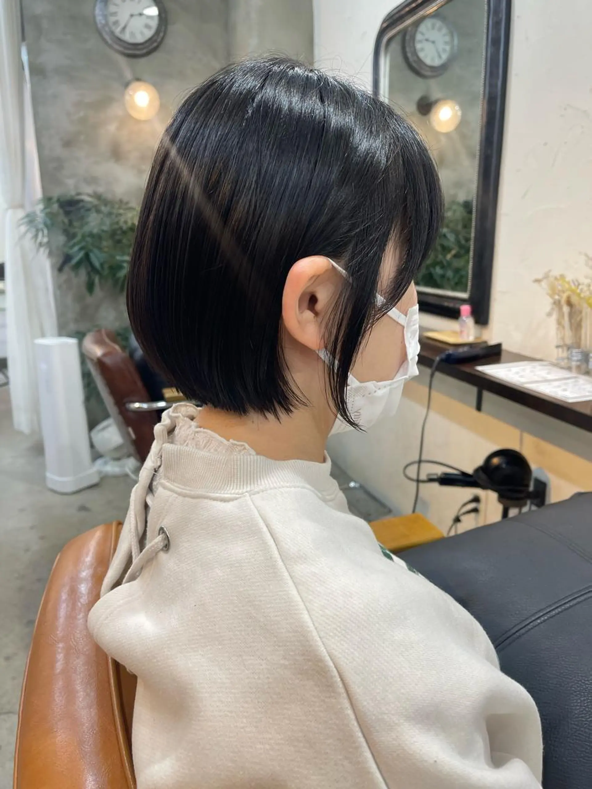 ショート 顔まわりレイヤー/ bob及川亜沙美のヘアスタイル