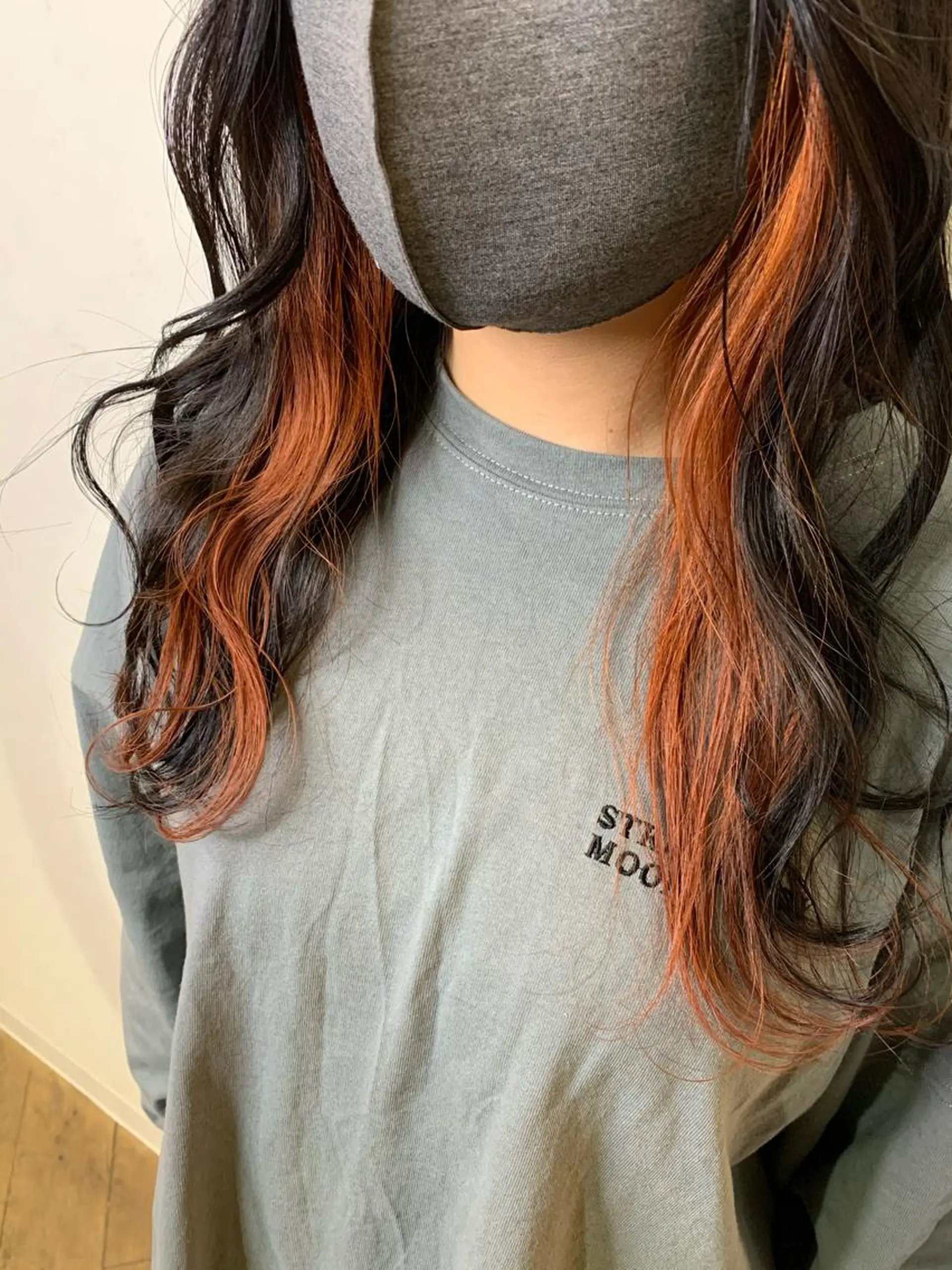 ロング カラー パーマ ヘアアレンジ メンズ キッズ ネイル マツエク・マツパ メンズブリーチ メンズハイライト メンズインナーカラー メンズ韓国風 ブリーチ オリーブカラー 特化　　kaiのヘアスタイル