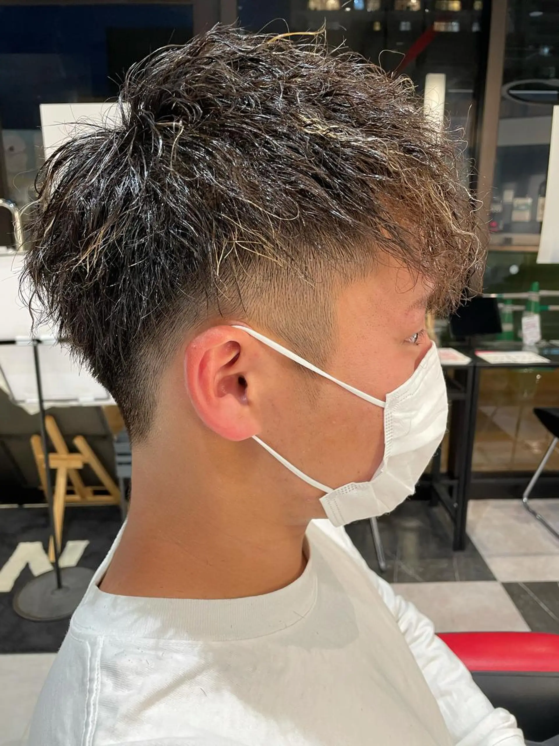 ショート カラー ハイライトカラー ハイライト メンズヘア特化 崎田 成人のヘアスタイル