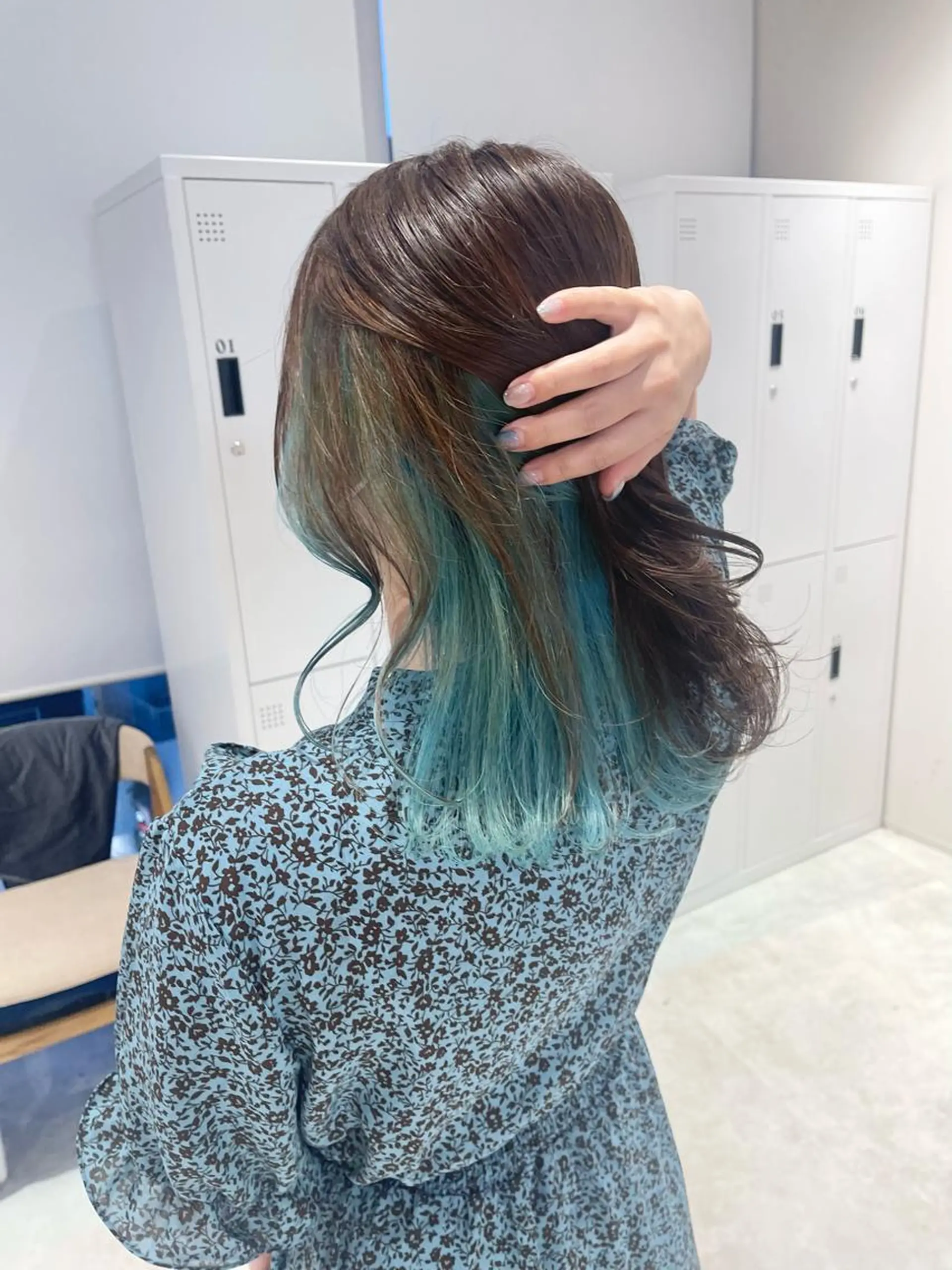 セミロング カラー 🦋レイヤーカット ミドリカワ🦋のヘアスタイル