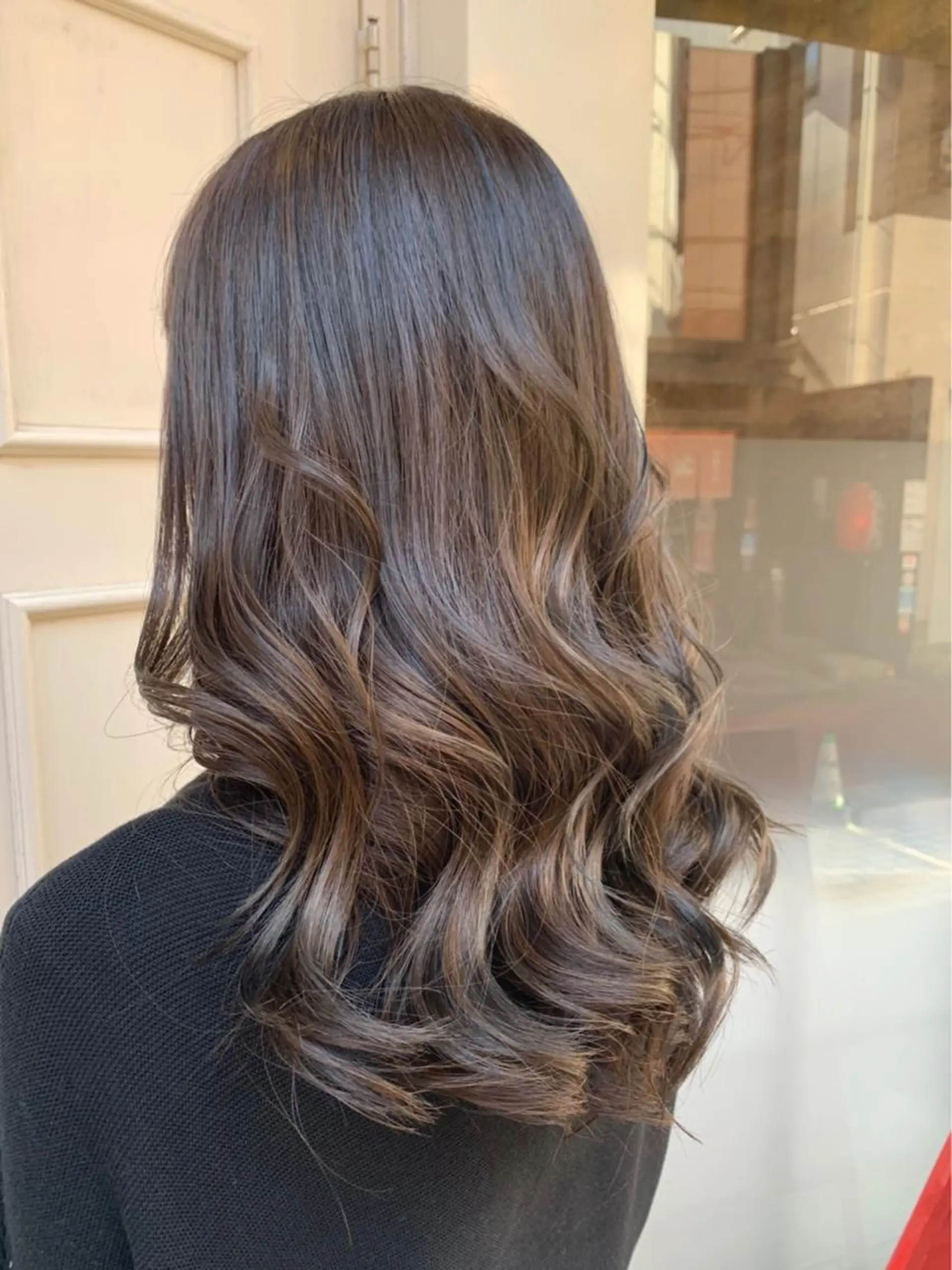 セミロング カラー グレージュ Blanco Color&Careのヘアスタイル