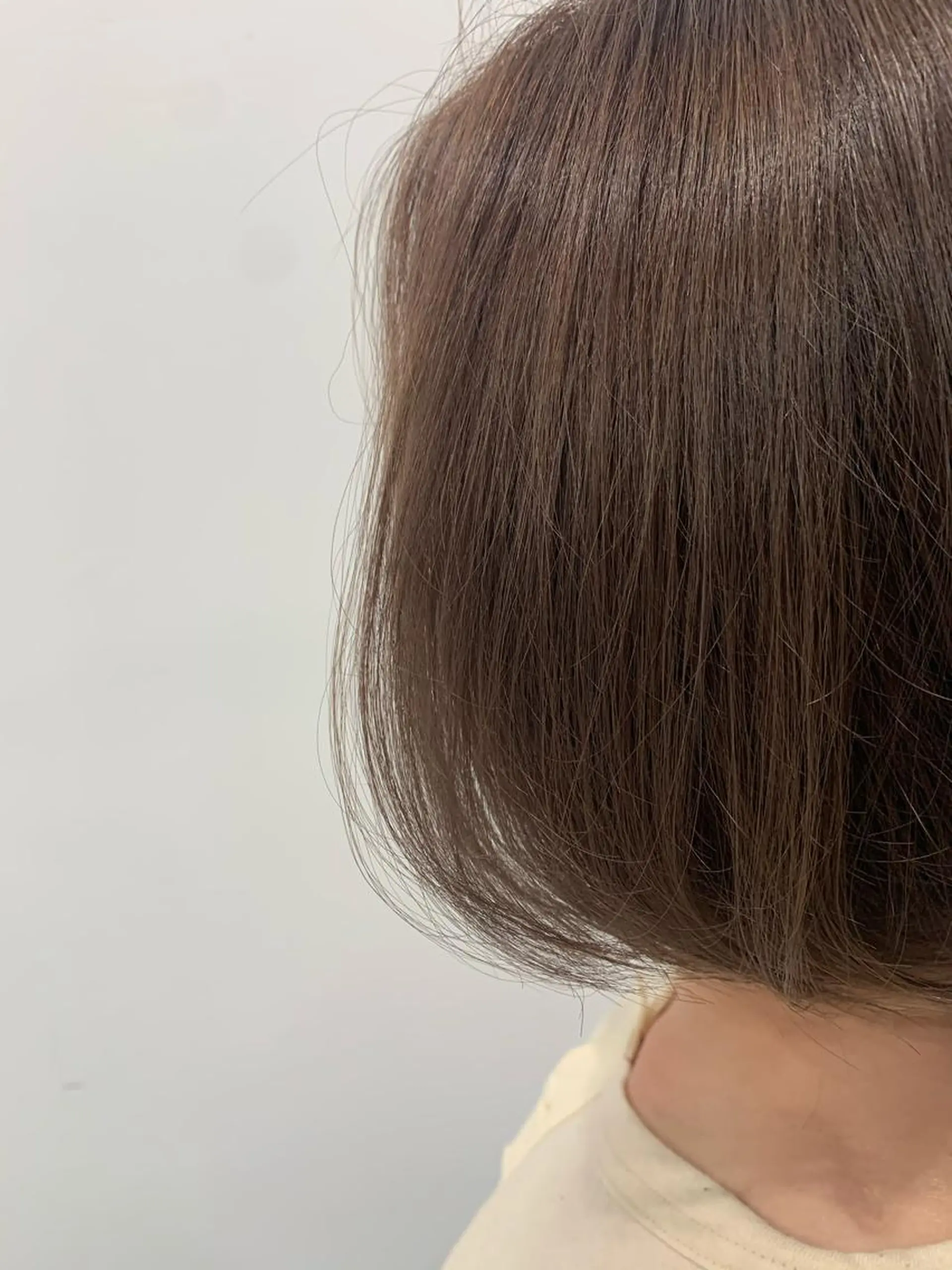 ショート カラー ヘアカラー TAKUMI .のヘアスタイル