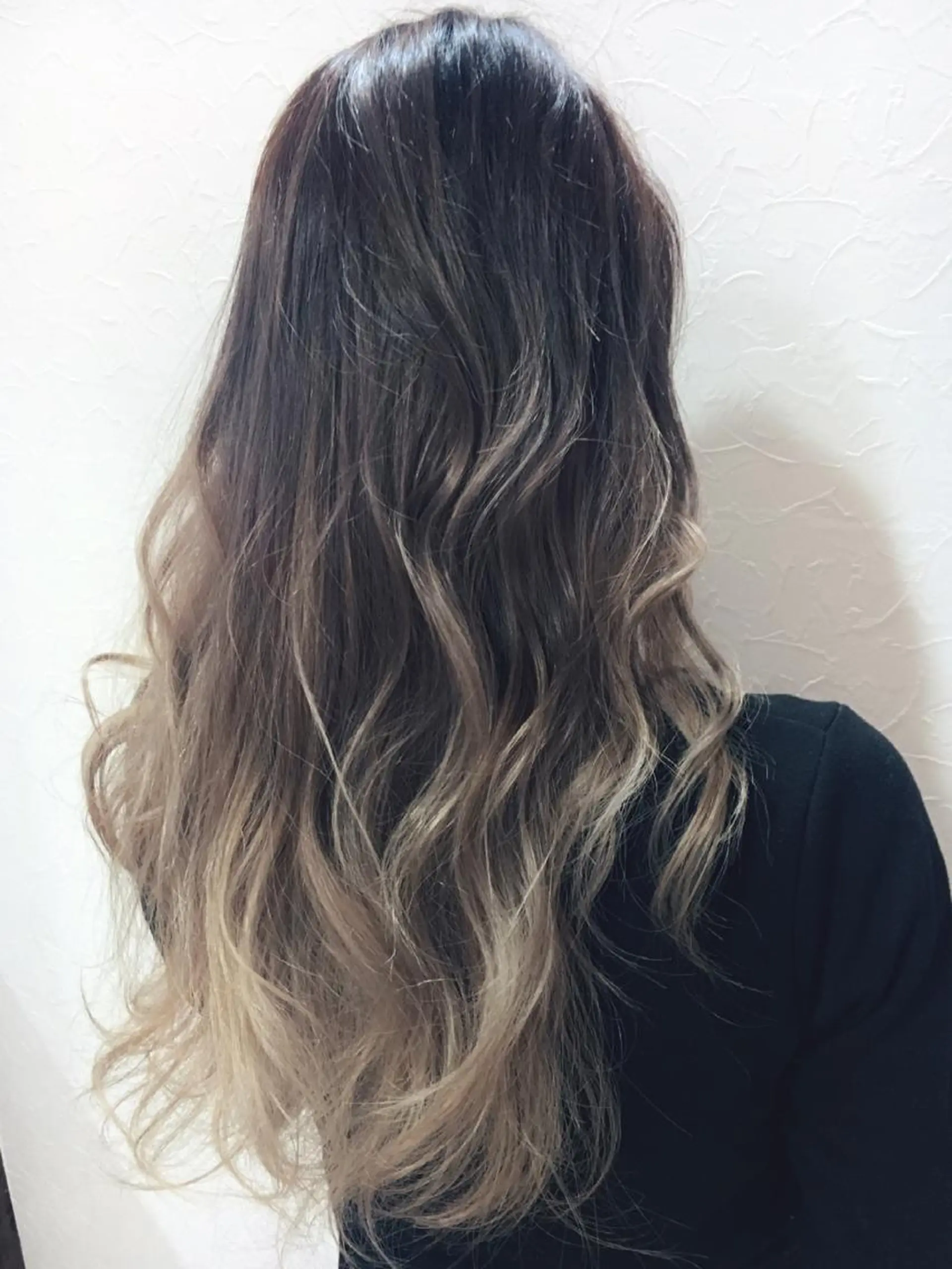 ロング カラー グラデーションカラー 山田 守のヘアスタイル