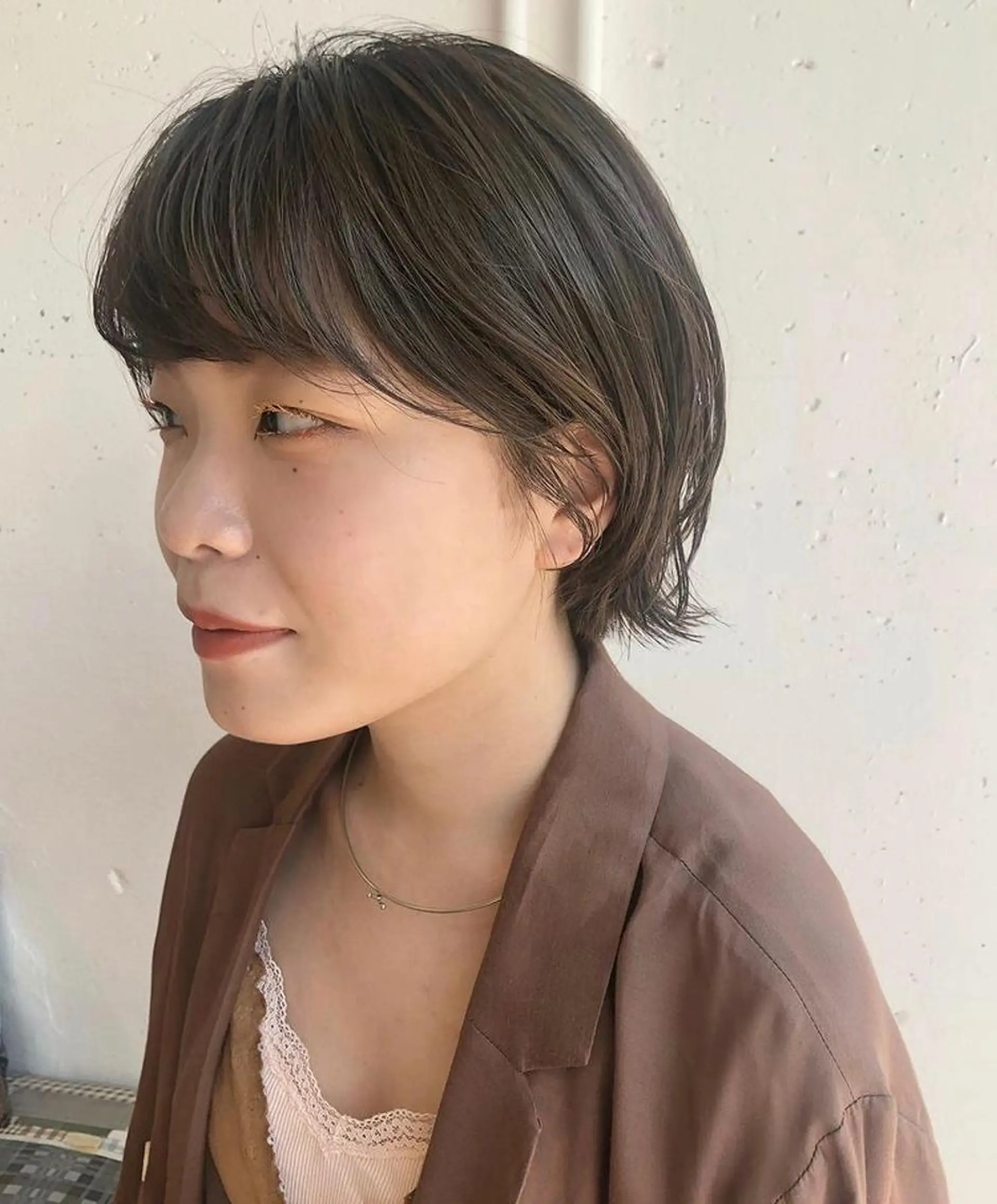 ショート カラー カワサキ カエデのヘアスタイル