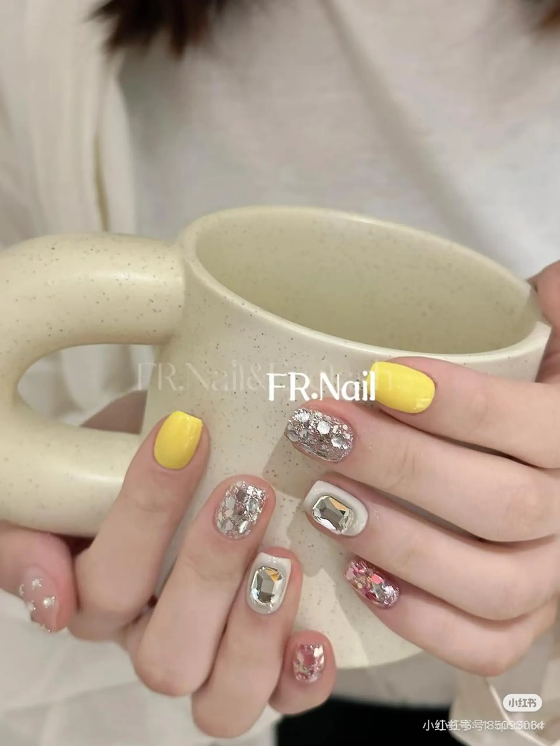 ネイル Yosora nailのネイルデザイン