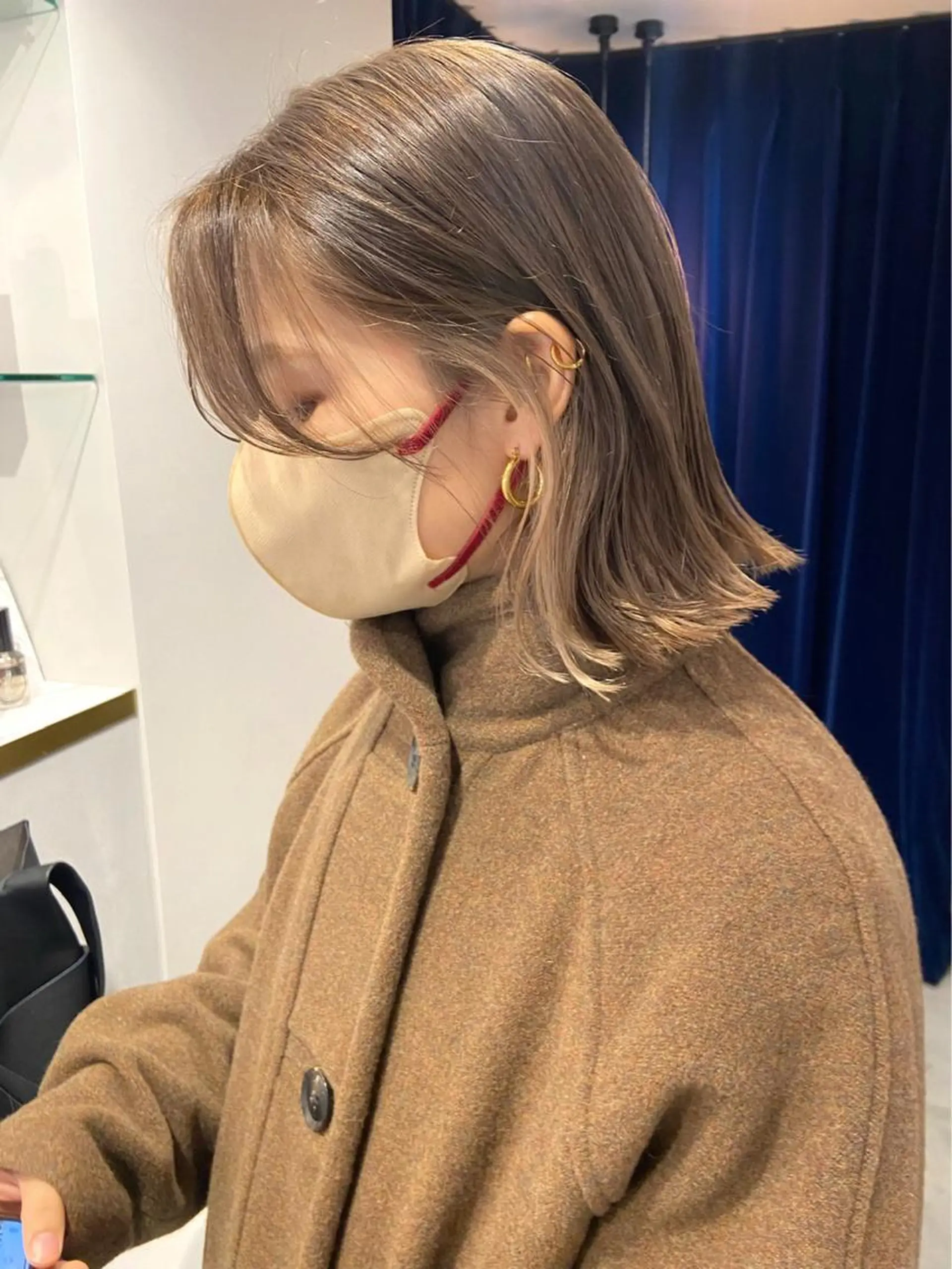 ミディアム 伊藤 まみのヘアスタイル