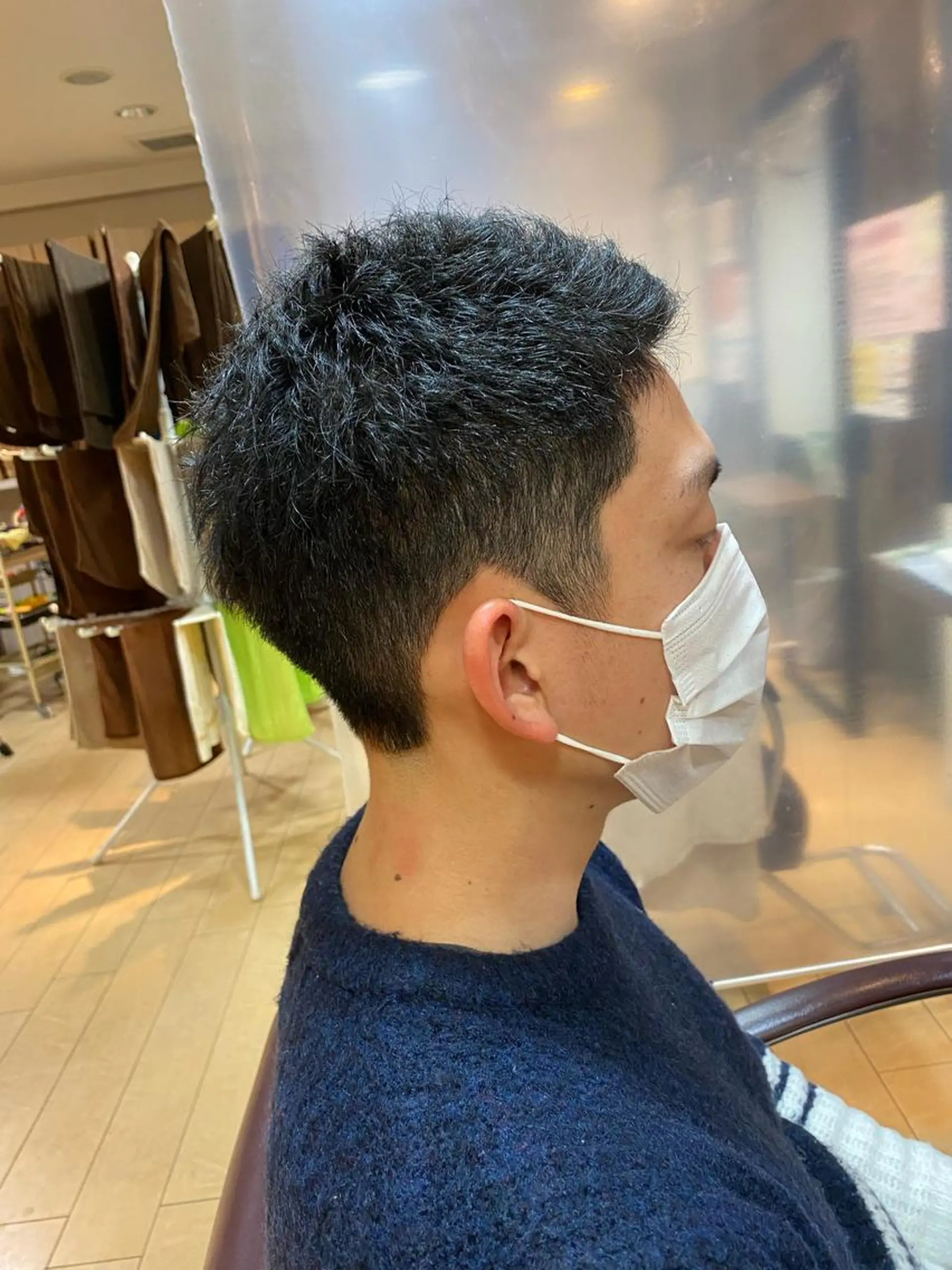 メンズ アップバング 刈り上げ 安藤 慎悟のヘアスタイル