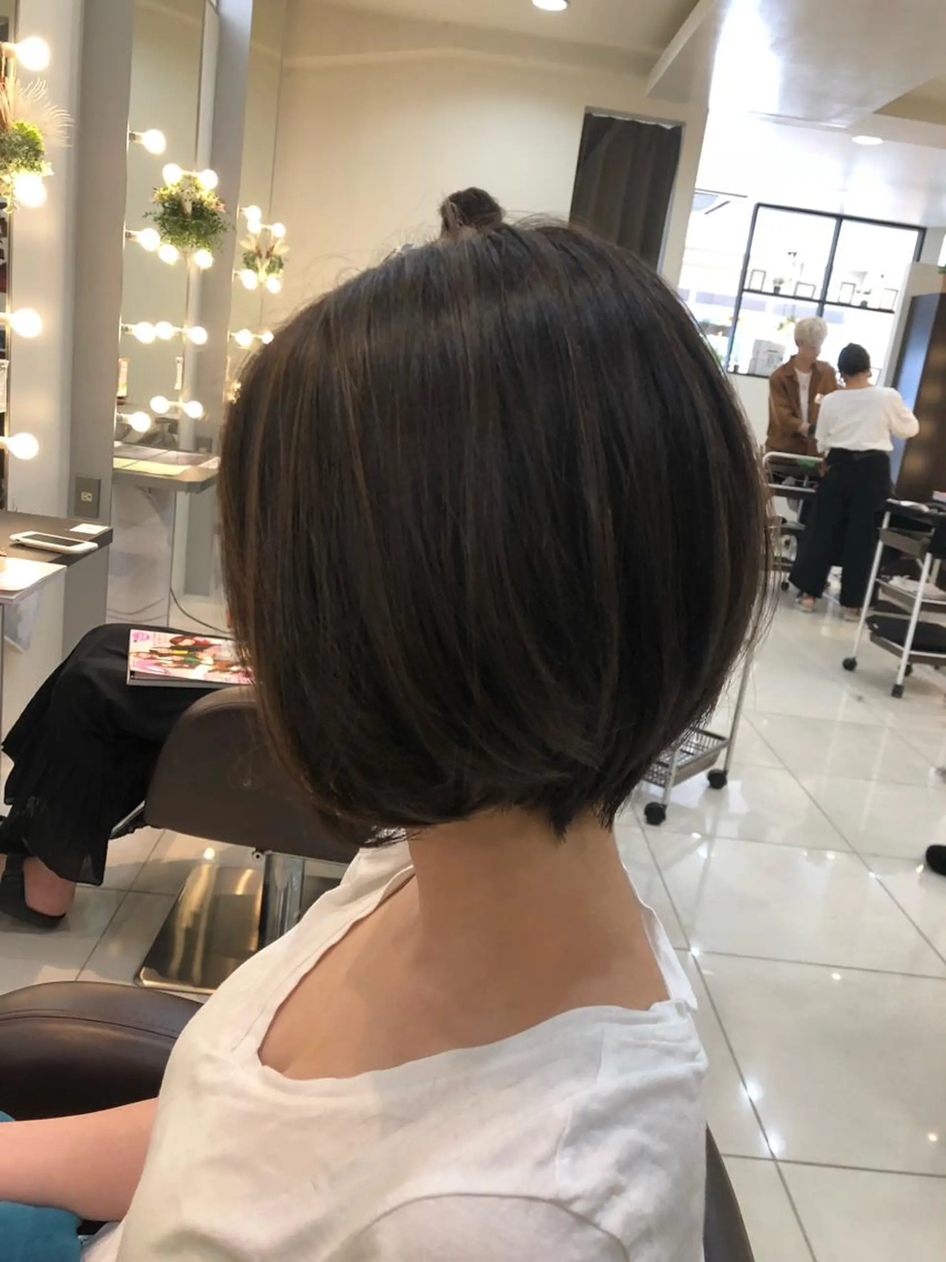 ショート カラー ショートボブ ハイライトカラー ボブ ハイライト ショートヘア カット ヘアカラー ヤマダ タケトのヘアスタイル
