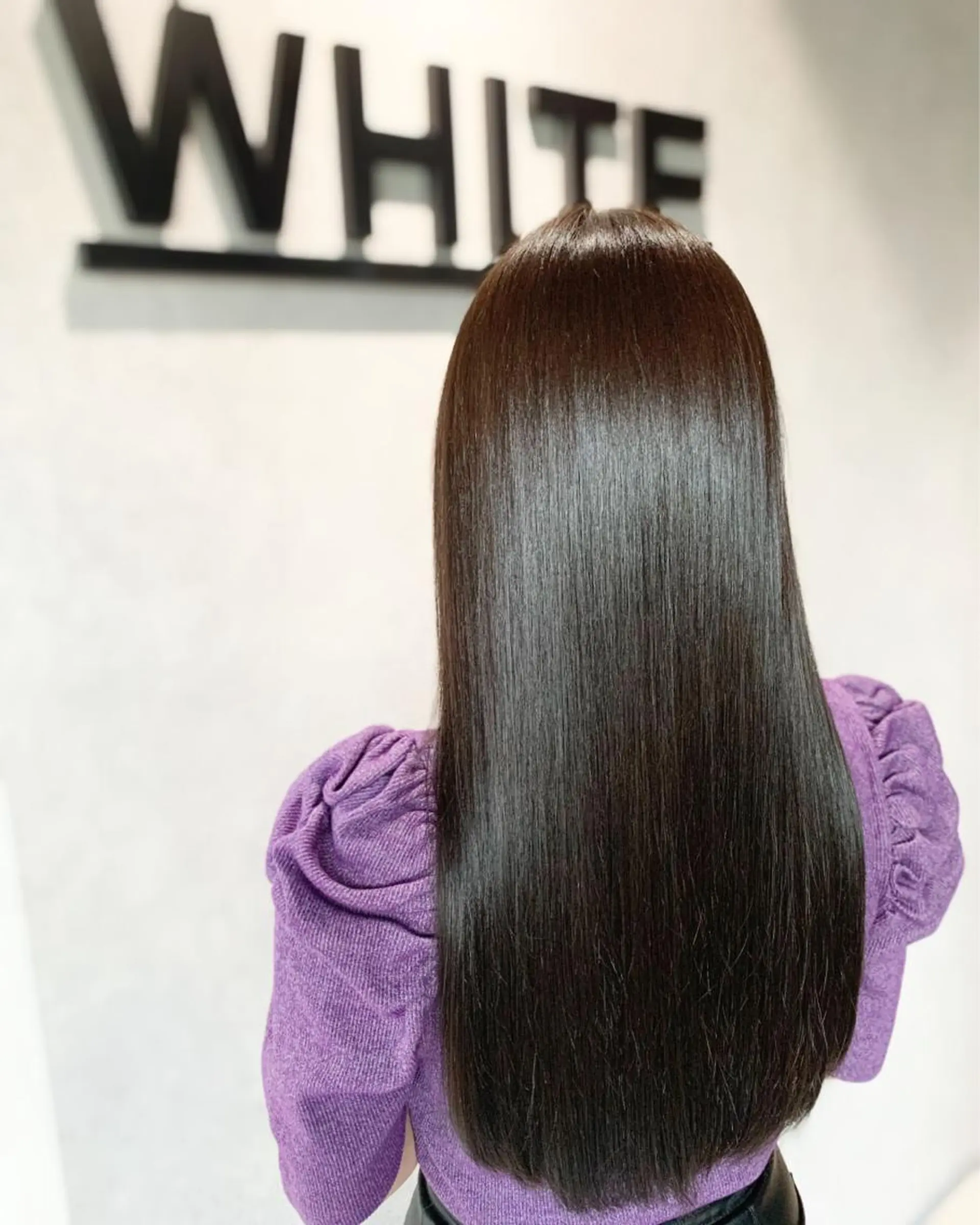 セミロング アッシュ ミストバング ボブ ハイライト かきあげバング カット トリートメント _WHITE京橋店所属・【White京橋】 岸　拓斗のヘアスタイル