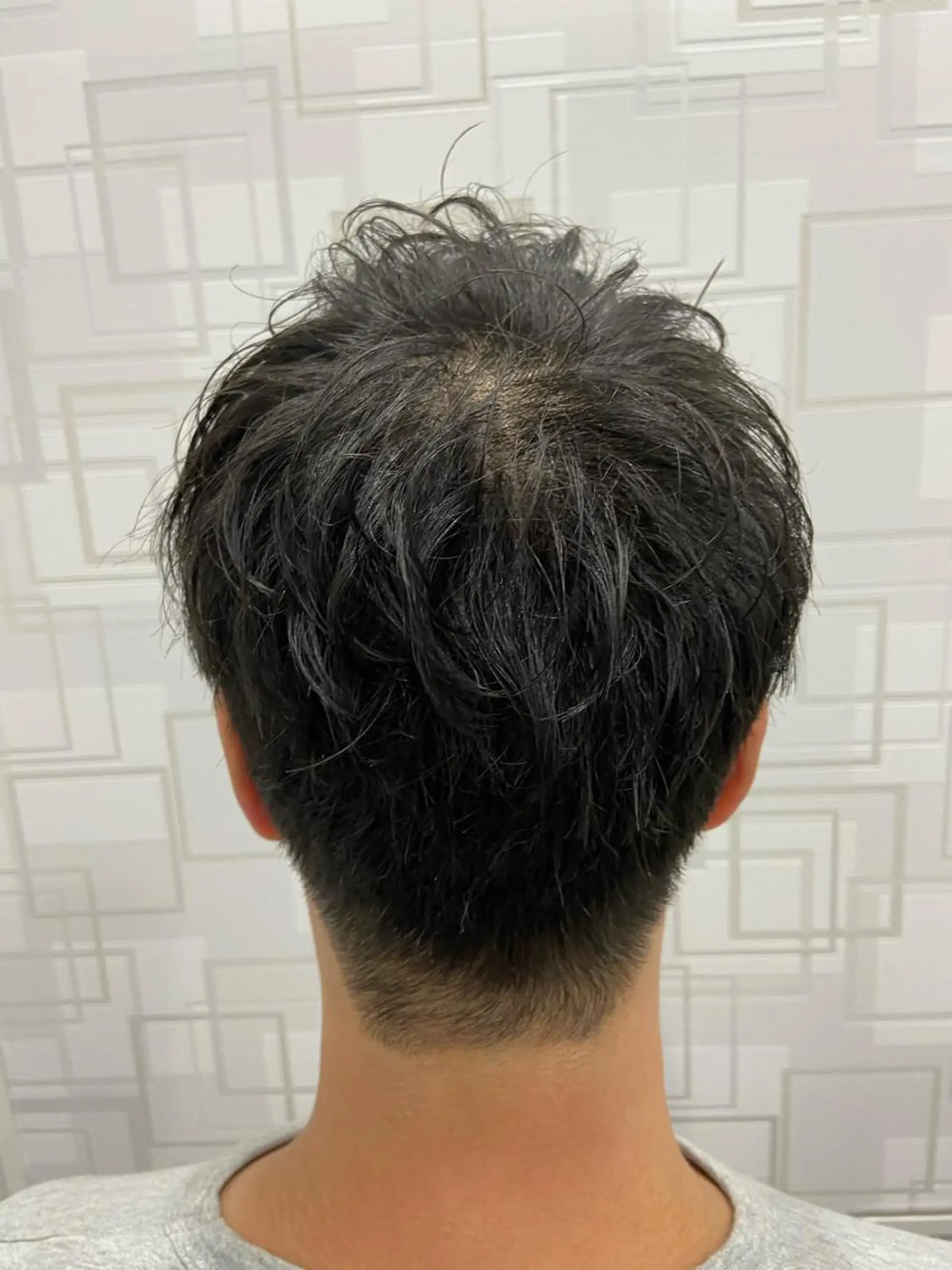 ショート メンズ カットパーマ✂️ 小坂田玲亜のヘアスタイル