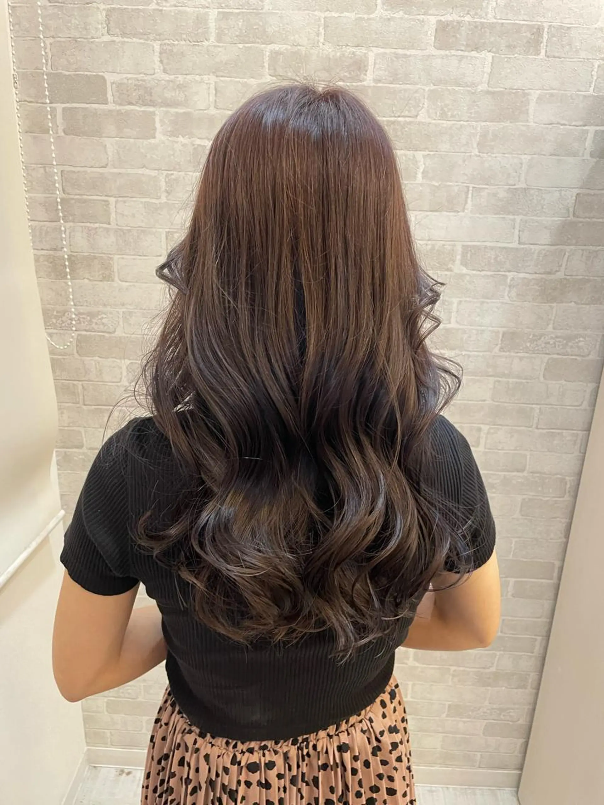 セミロング カラー Well's TAIGAのヘアスタイル