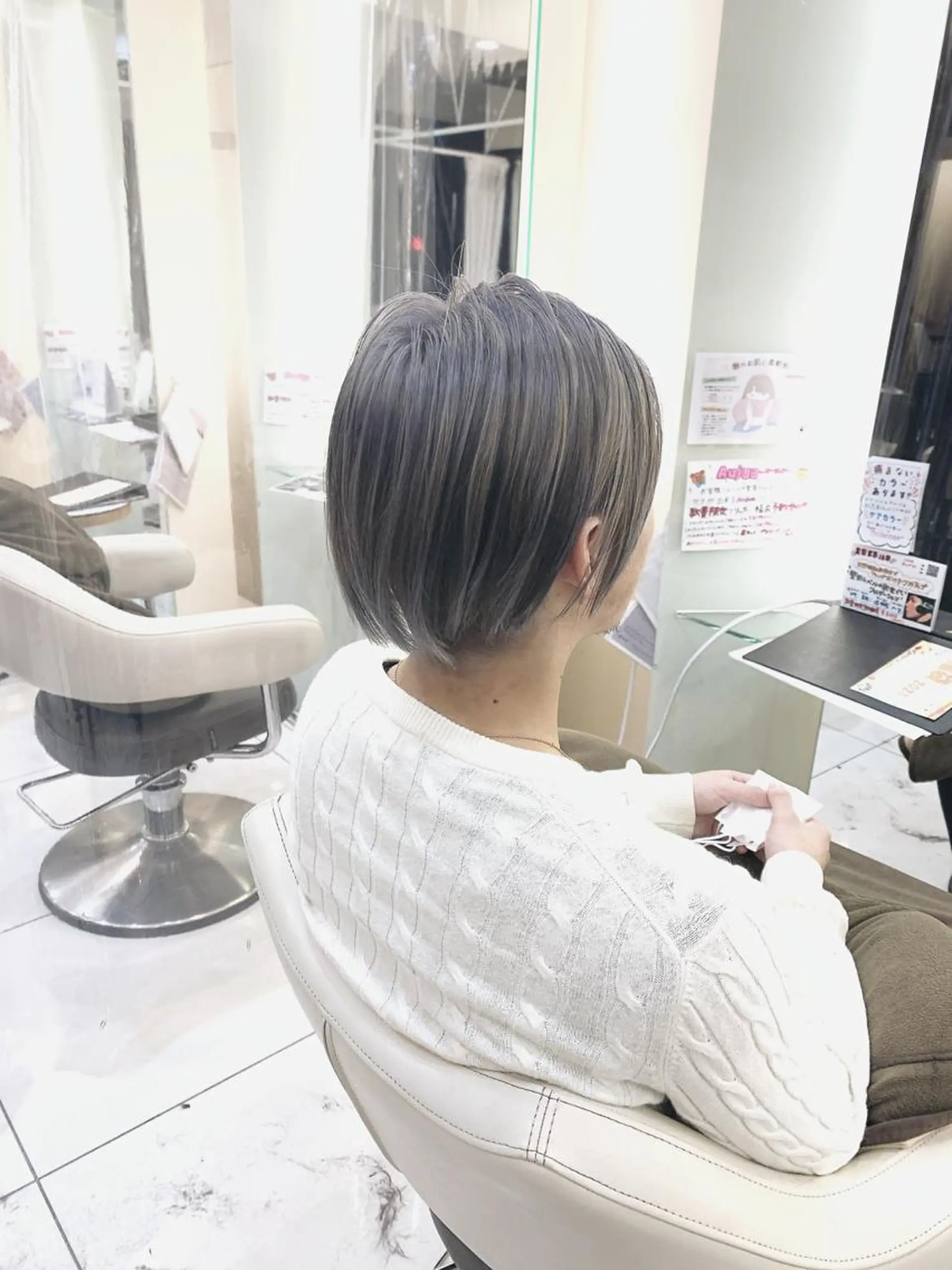 ミディアム カラー メンズ メンズバレイヤージュ メンズブリーチ メンズハイライト メンズインナーカラー アクアカラー ヘアカラー トータルビューティー K:R鶴川のヘアスタイル