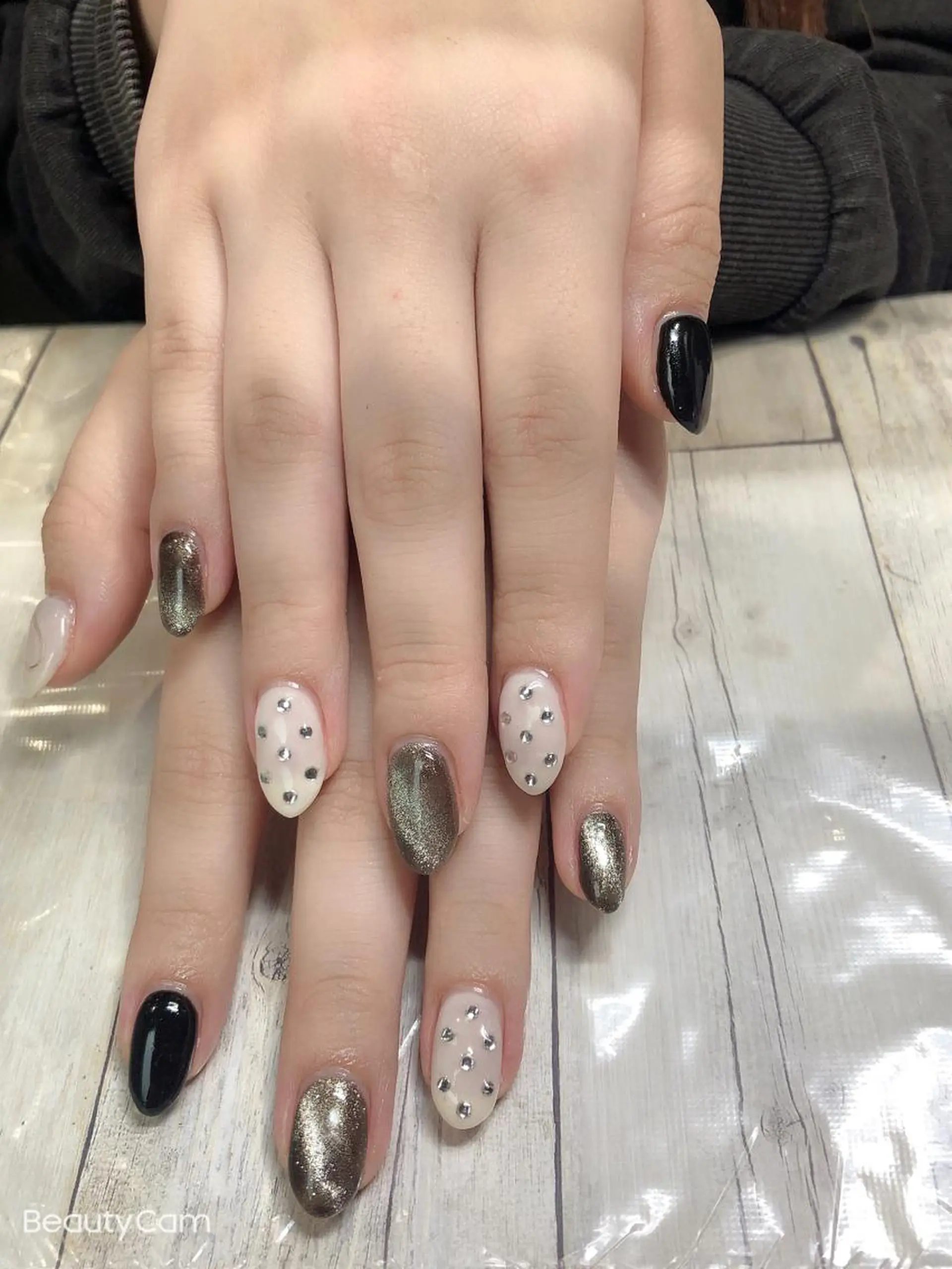 ネイル ✨アン ミユ✨のネイルデザイン