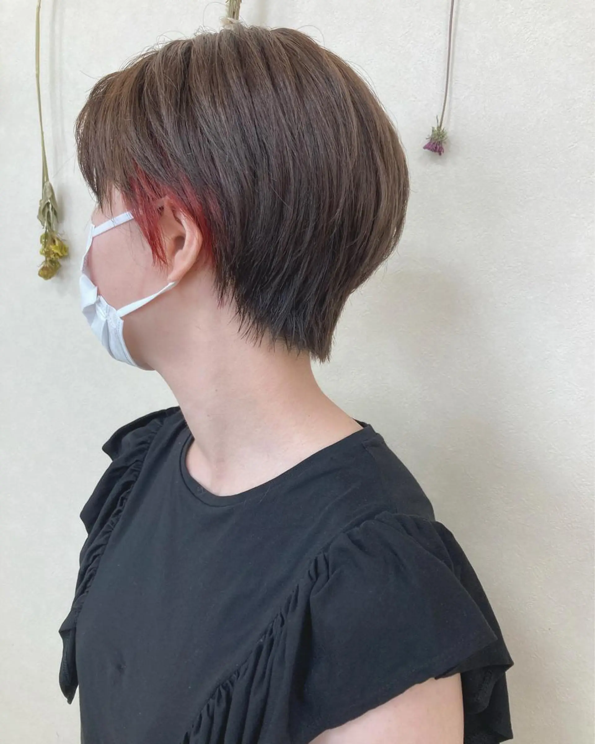 ショート カラー 切りっぱなしボブ ショートボブ ハンサムショート ブリーチ イヤリングカラー カット ヘアカラー トリートメント 初めてのショート お任せください✂️のヘアスタイル