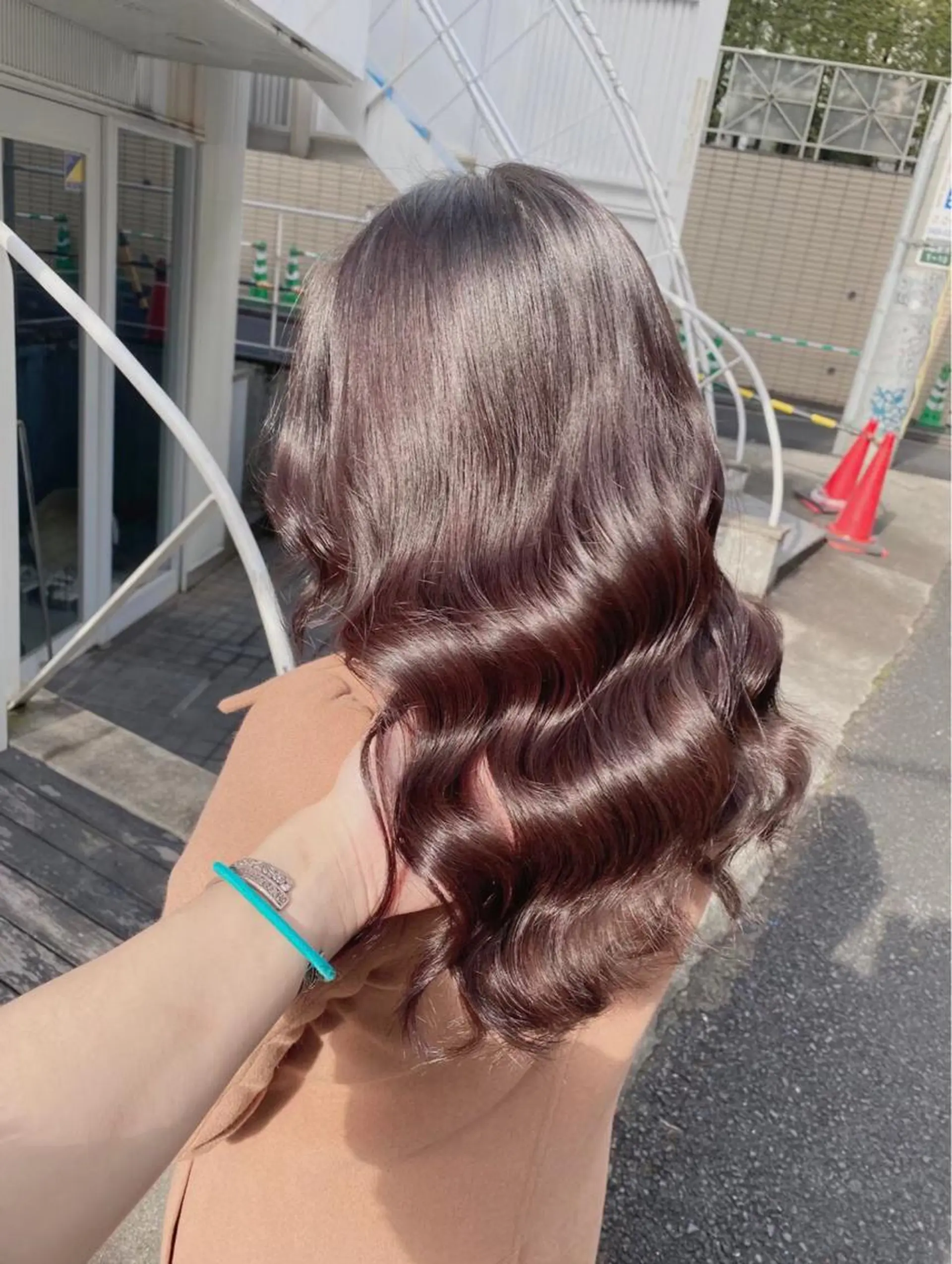 セミロング カラー セミロングパーマ ブリーチ ハイトーンカラー 外国人風カラー メンズ/似合わせ/骨 格矯正/真人のヘアスタイル