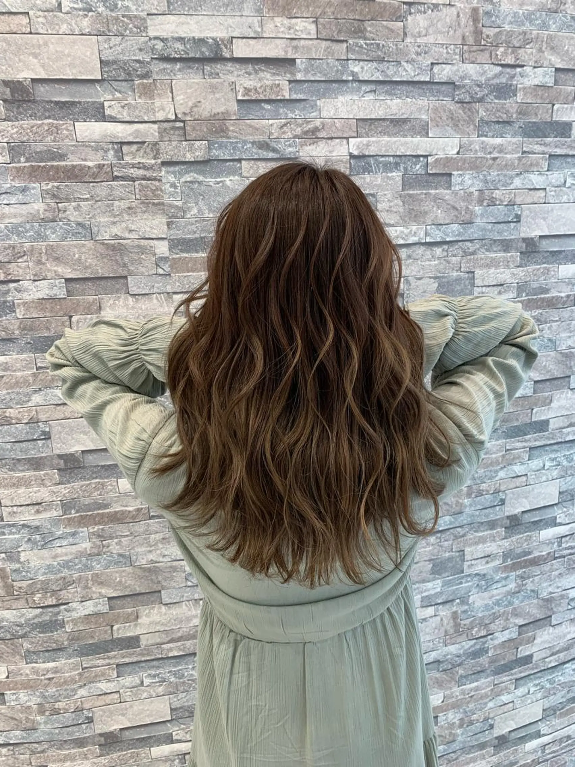 ミディアム カラー ヘアカラー カラーと言ったら SAWARAのヘアスタイル