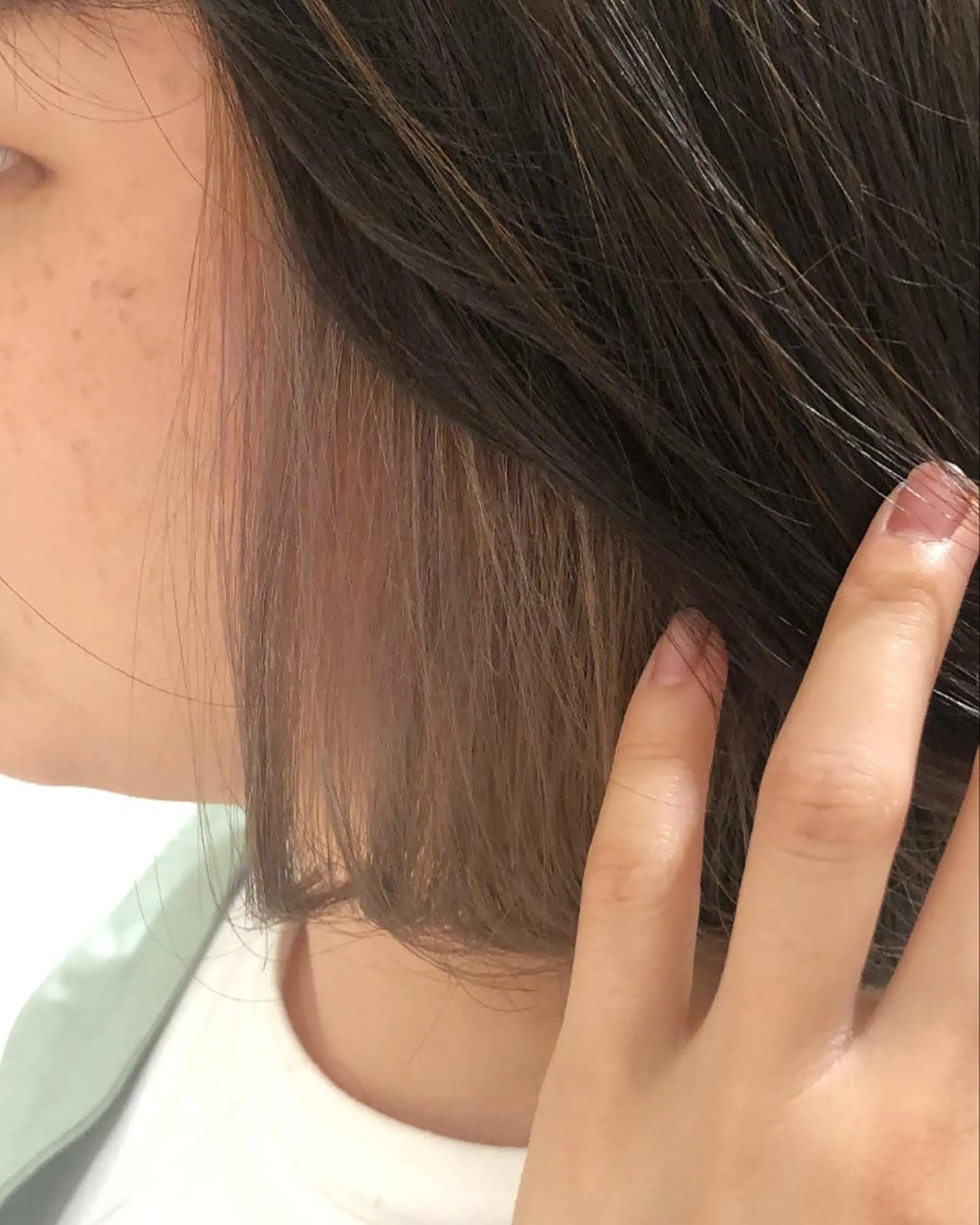 ショート カラー ラベンダーカラー ラベンダーグレー 梅本 佳奈のヘアスタイル