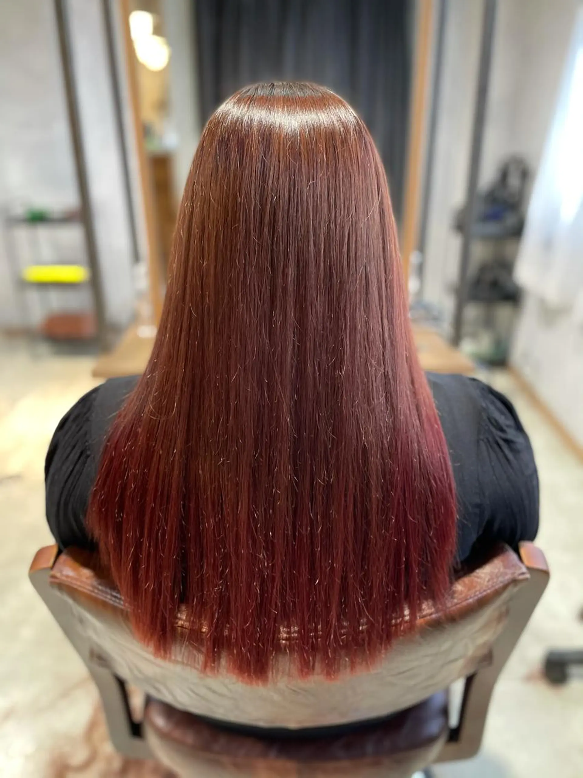 ロング カラー グラデーションカラー レッドカラー ヘアカラー ブリーチカラー☆ 再生トリートメントのヘアスタイル