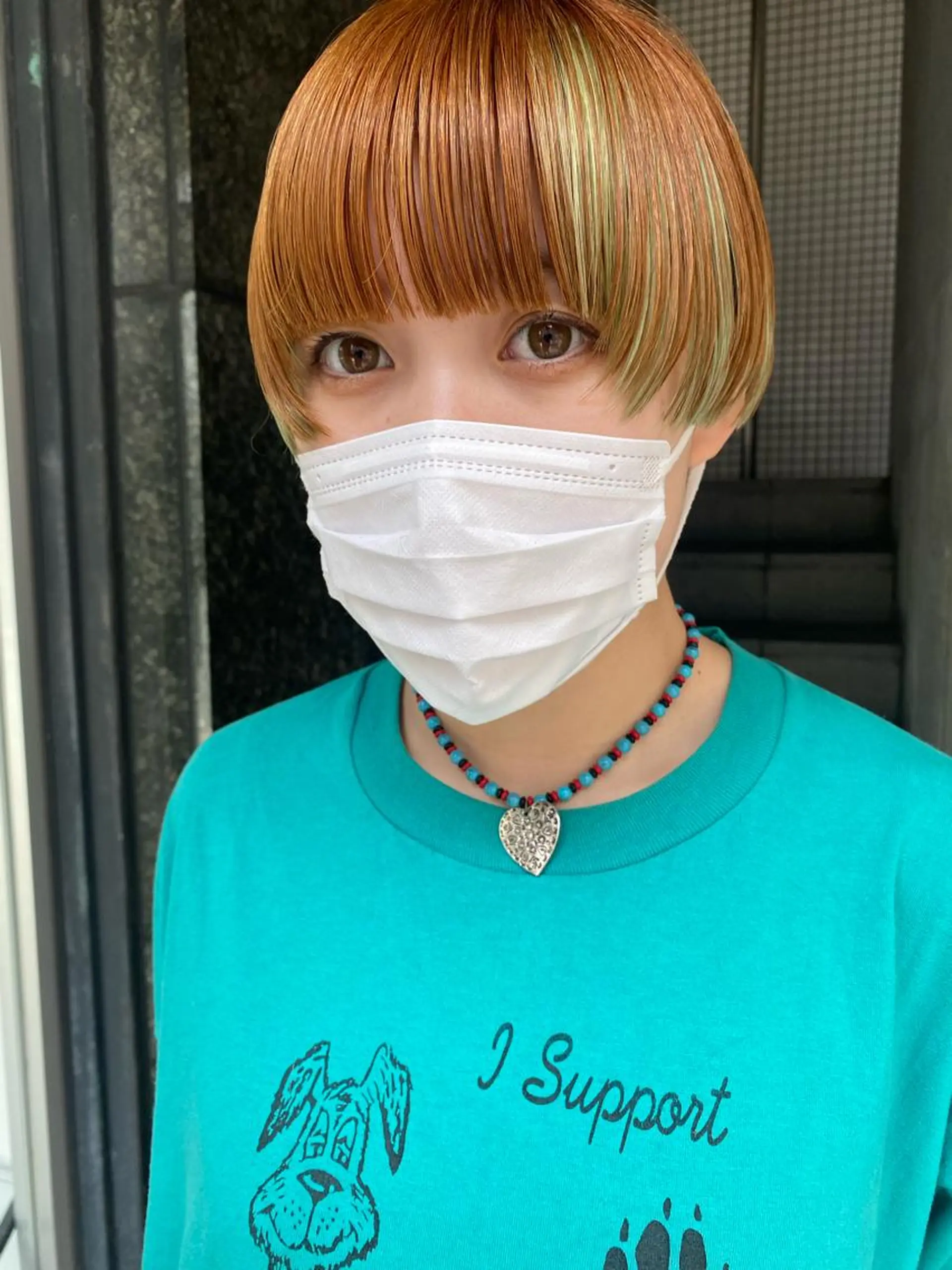 ショート カラー センターパート/ 暖色カラーayuのヘアスタイル