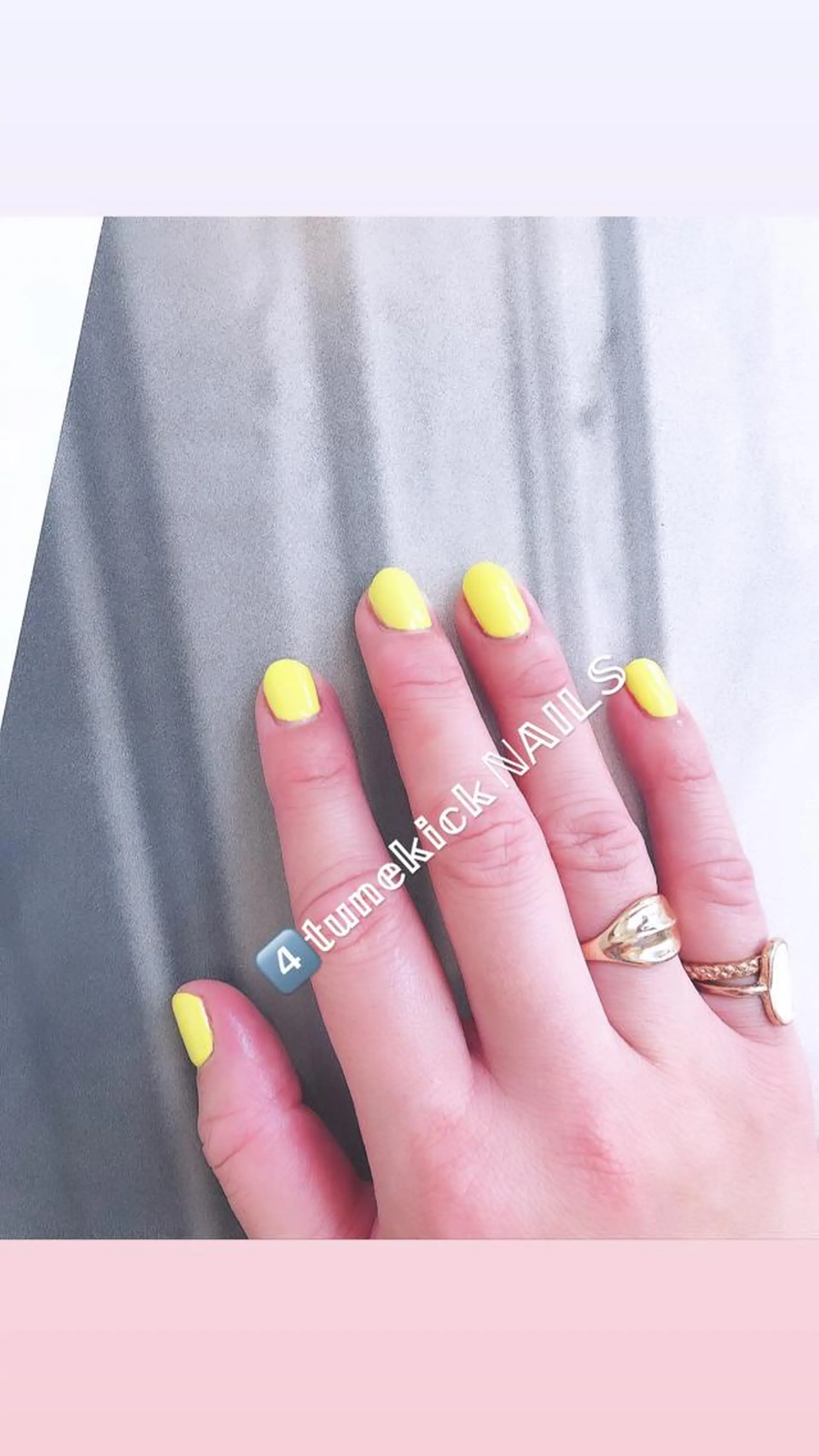 ネイル 黄色 4tunekick NAILS(フォーチュンキックネイルズ)所属・星野 淳子のネイルデザイン