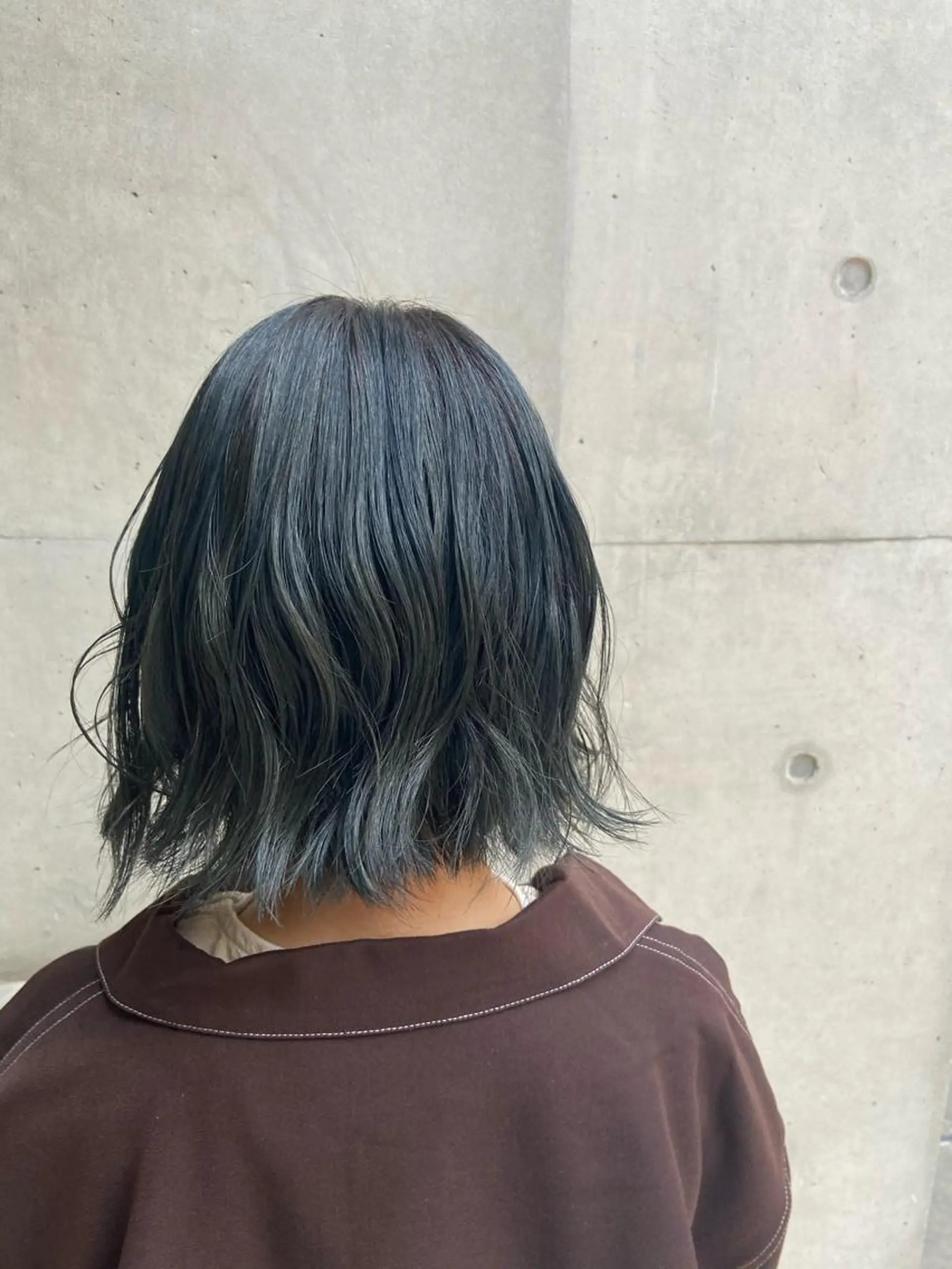 ショート なつめ🐶ショート ベージュカラーのヘアスタイル