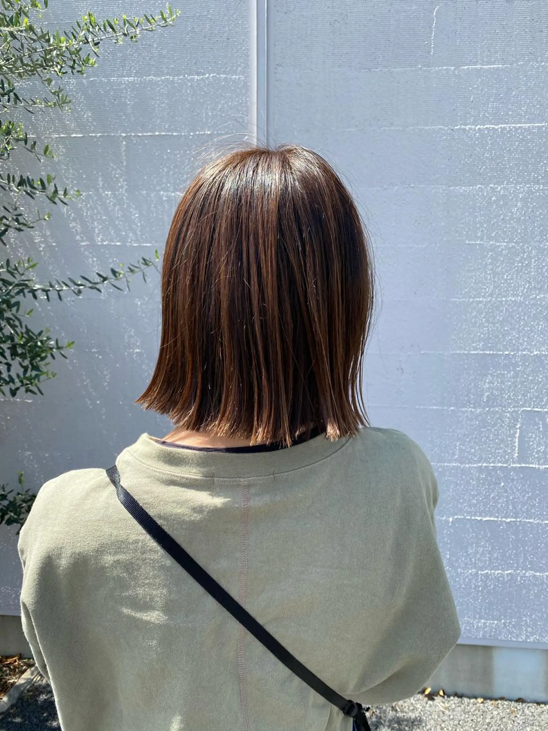 ミディアム カラー 中川 茜里のヘアスタイル