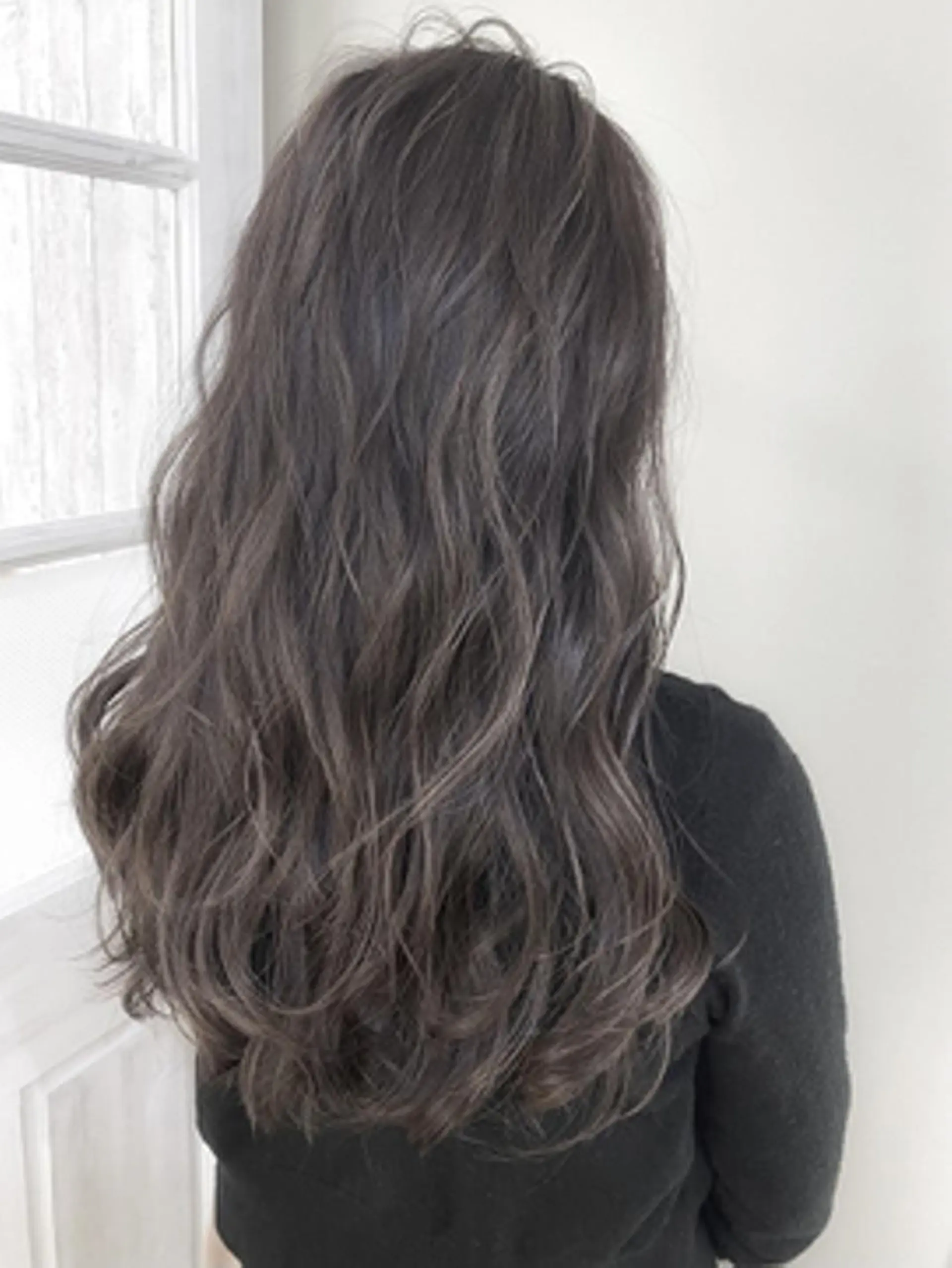 カラー RYOTA / 泉中央のヘアスタイル