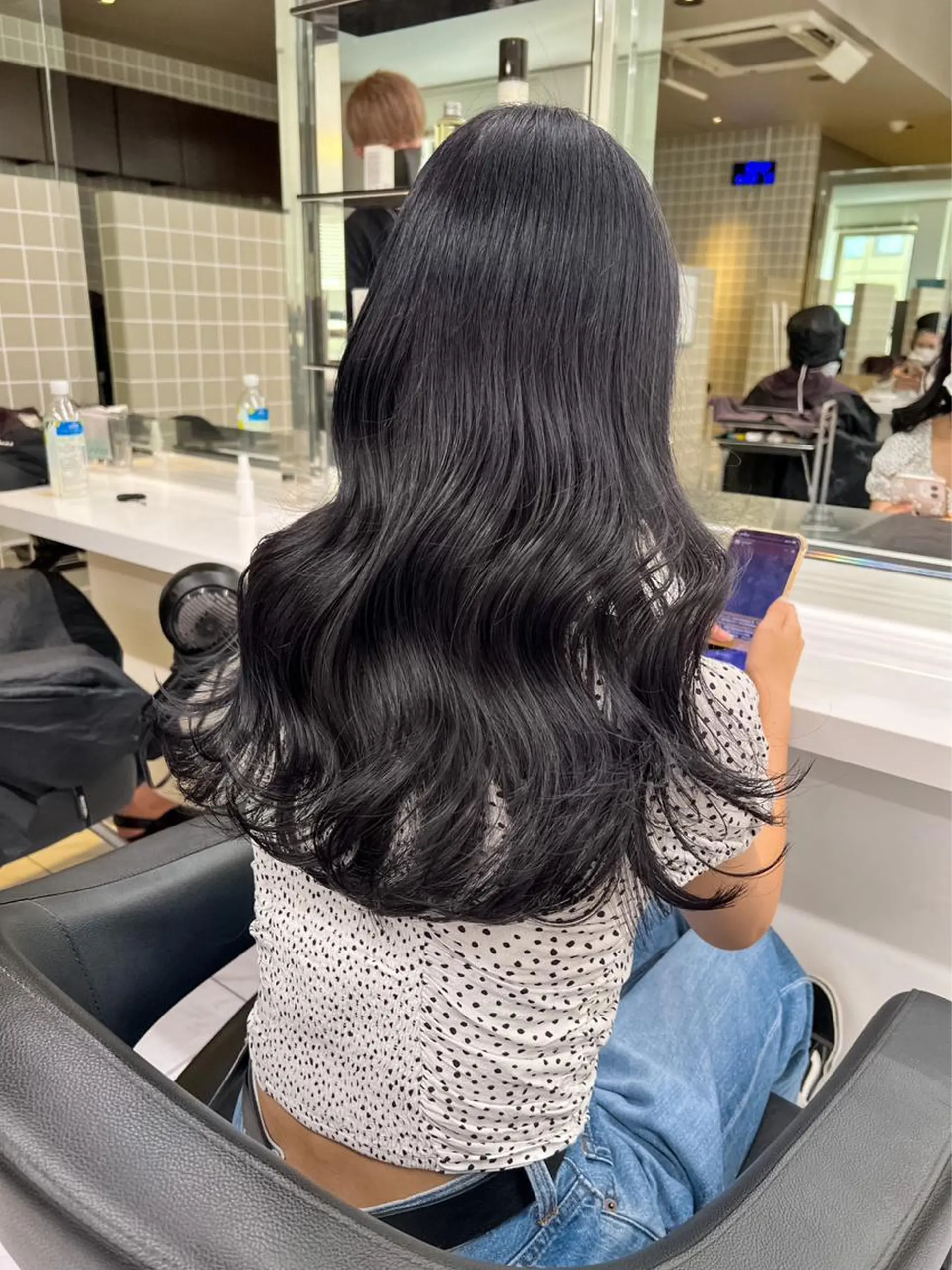 カラー Over hair_ misakiのヘアスタイル