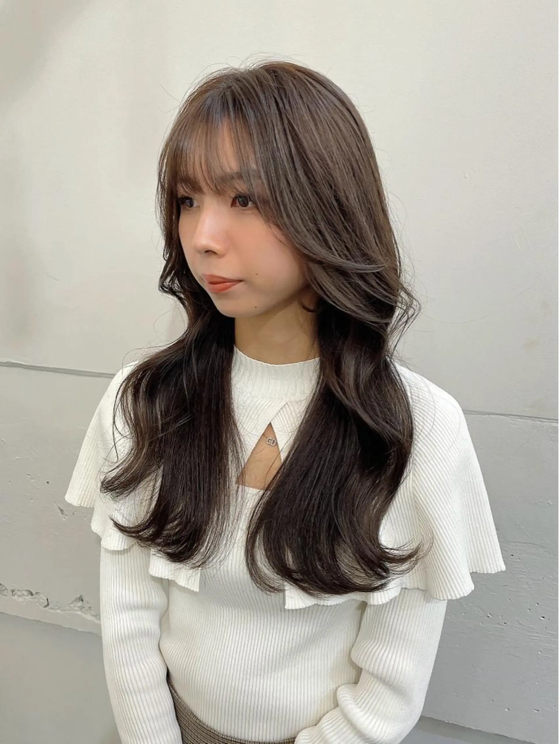ロング カラー ショコラグレージュ グレージュ くびれヘア エギョモリ 顔まわりレイヤー カット ヘアカラー トリートメント 横浜/レイヤーカット /韓国ヘア/佐藤記正のヘアスタイル