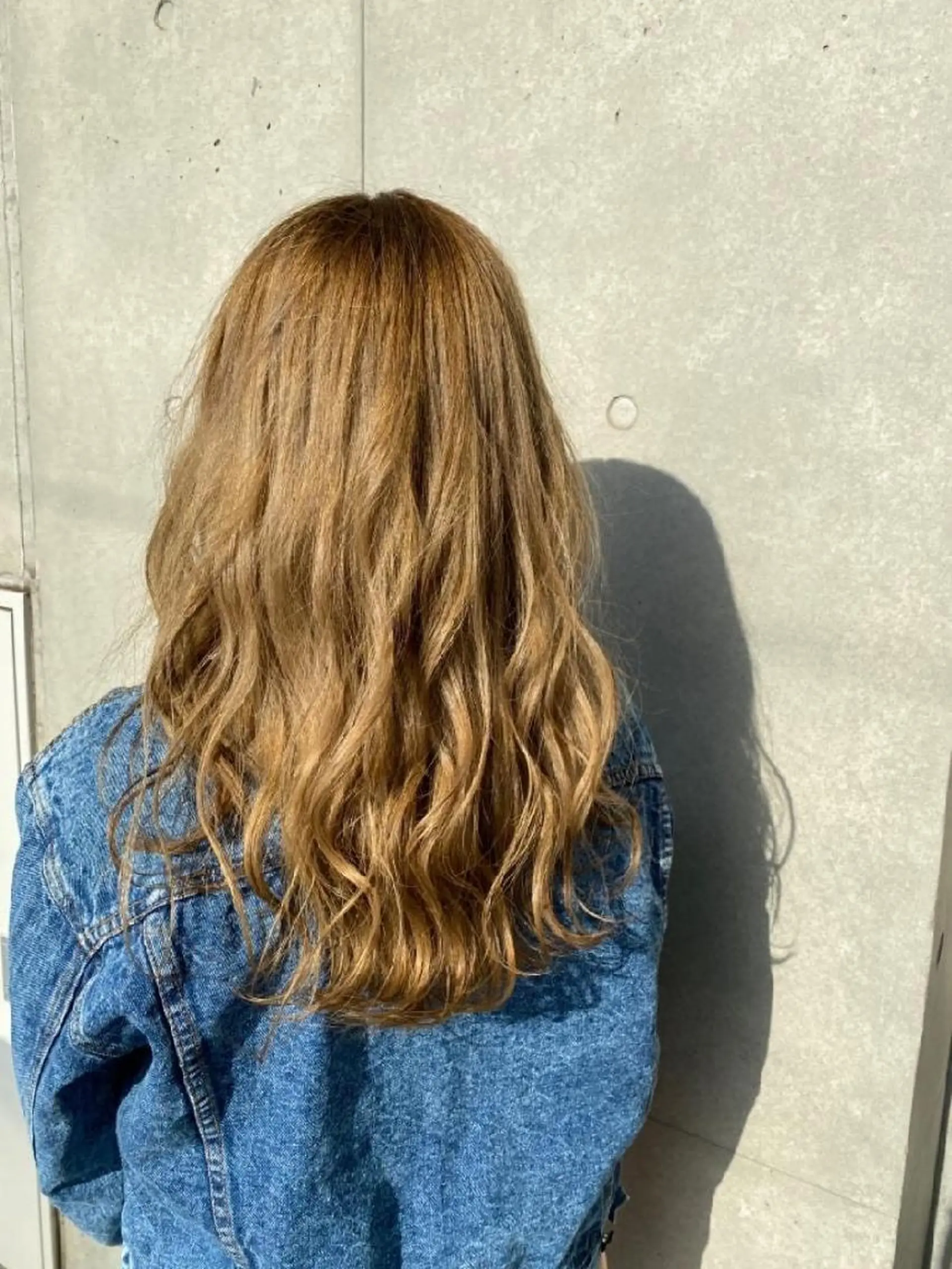 ロング カラー ベージュカラー 渡辺 愛枝/艶カラー🩵のヘアスタイル