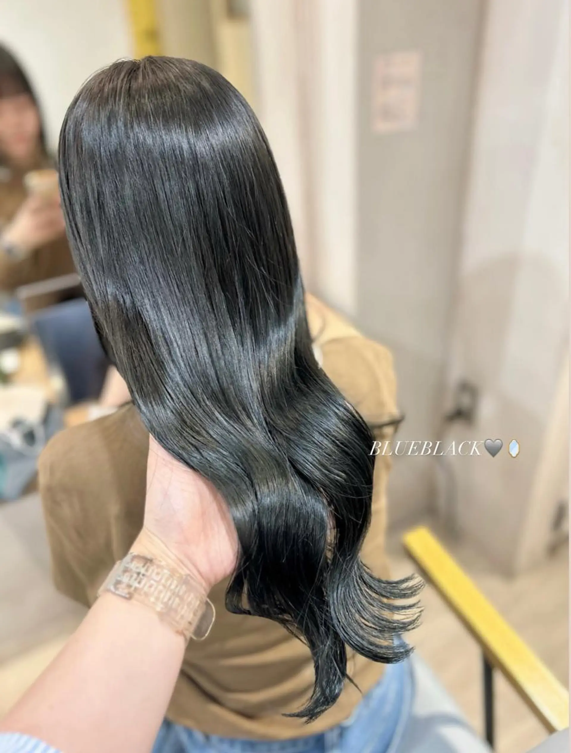 セミロング 💞艶モテ髪✨ MOENA💞のヘアスタイル