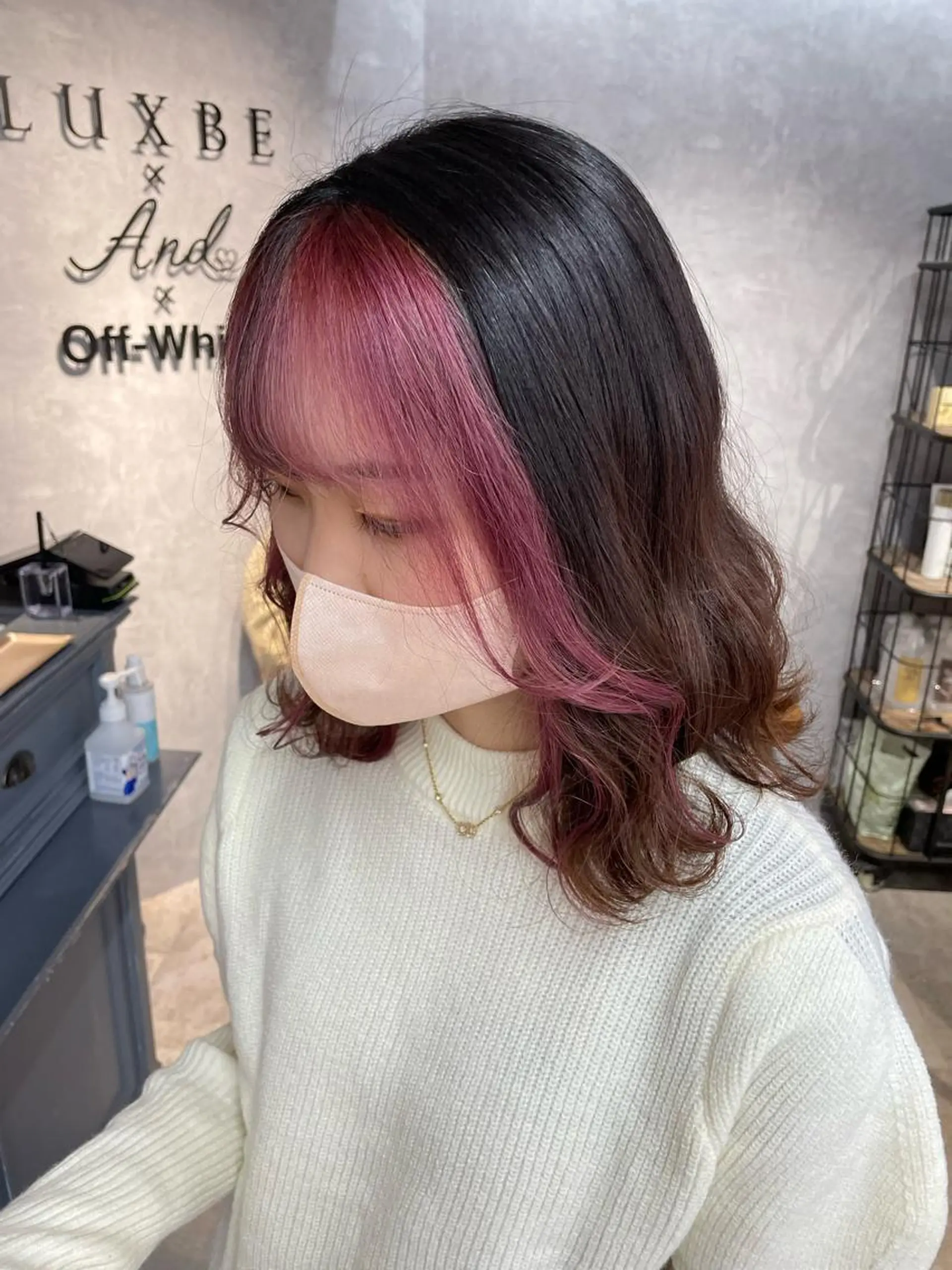 ミディアム Cielro/ダブル カラー/西田咲希のヘアスタイル