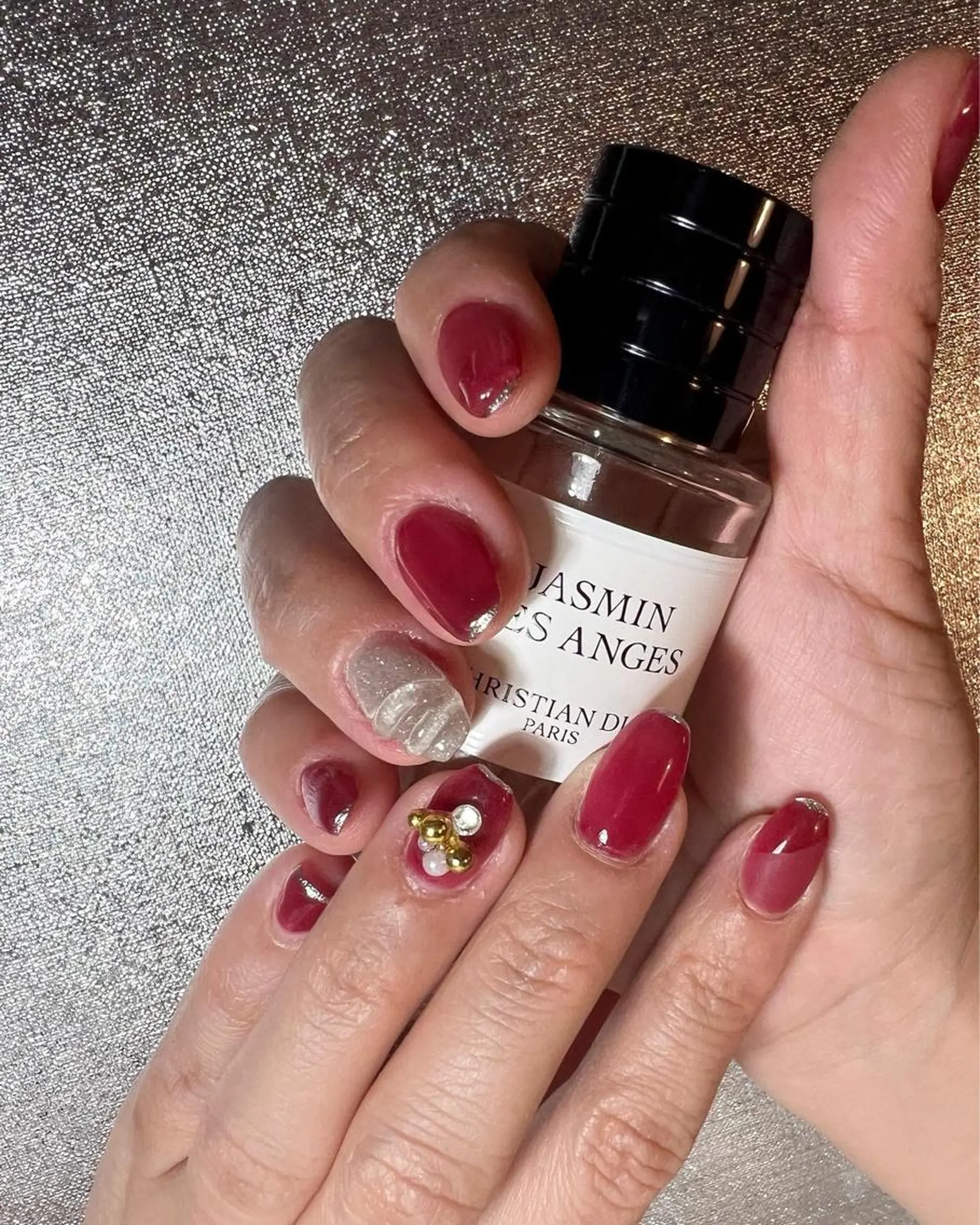 ネイル 🫧Lua.nail 🍒emuのネイルデザイン