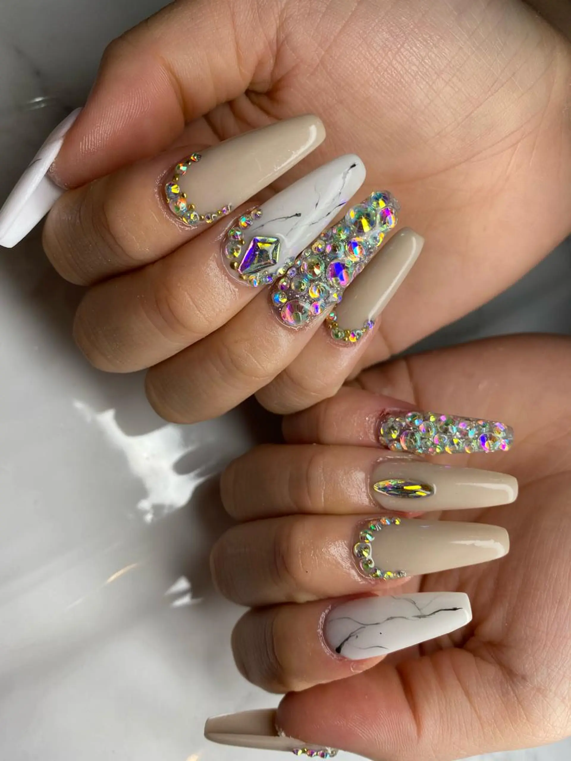 ロング ネイル アートネイル nail salon azuのネイルデザイン