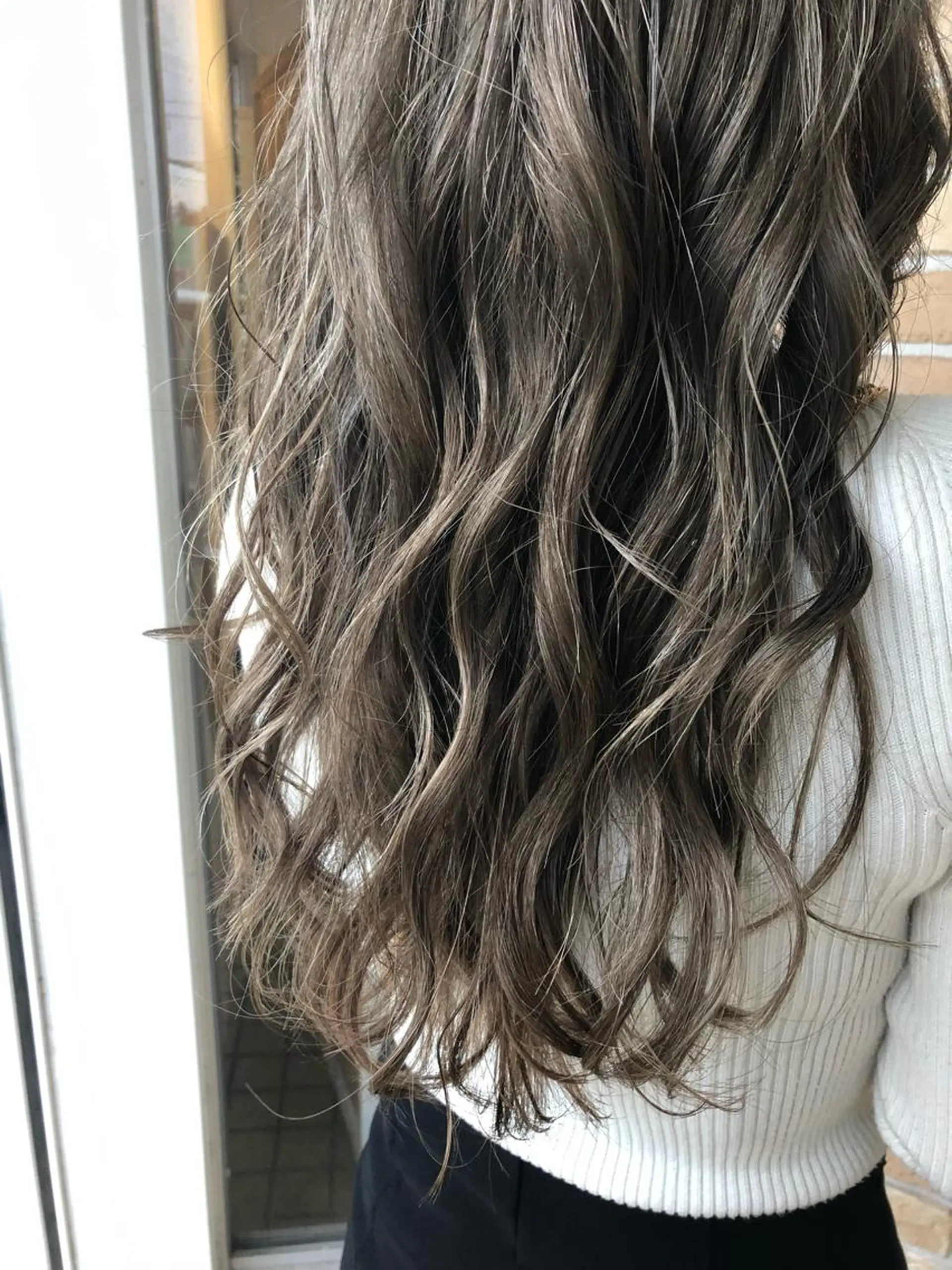 ロング カラー パーマ ヘアアレンジ ハイライトカラー ハイトーンカラー ハイライト ❣️倉敷❣️美髪 カラー能登一成のヘアスタイル