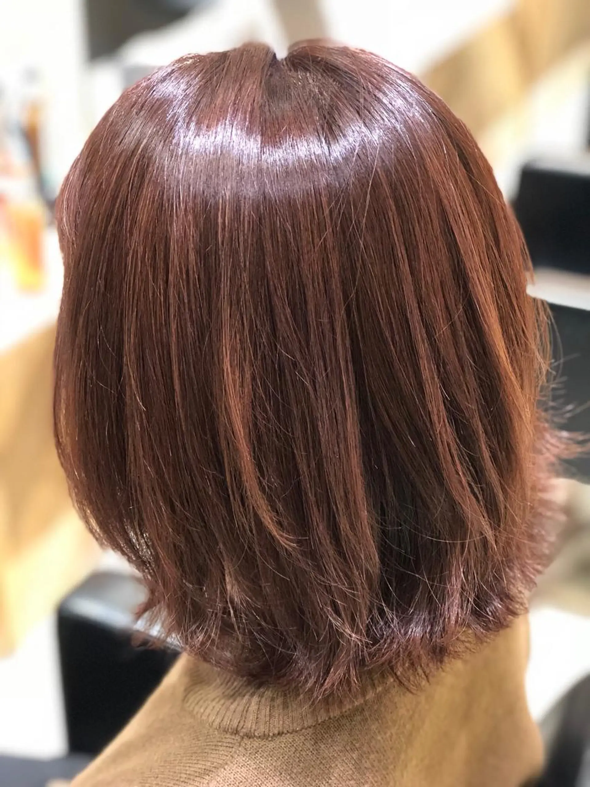 ミディアム カラー 飯島 優衣のヘアスタイル