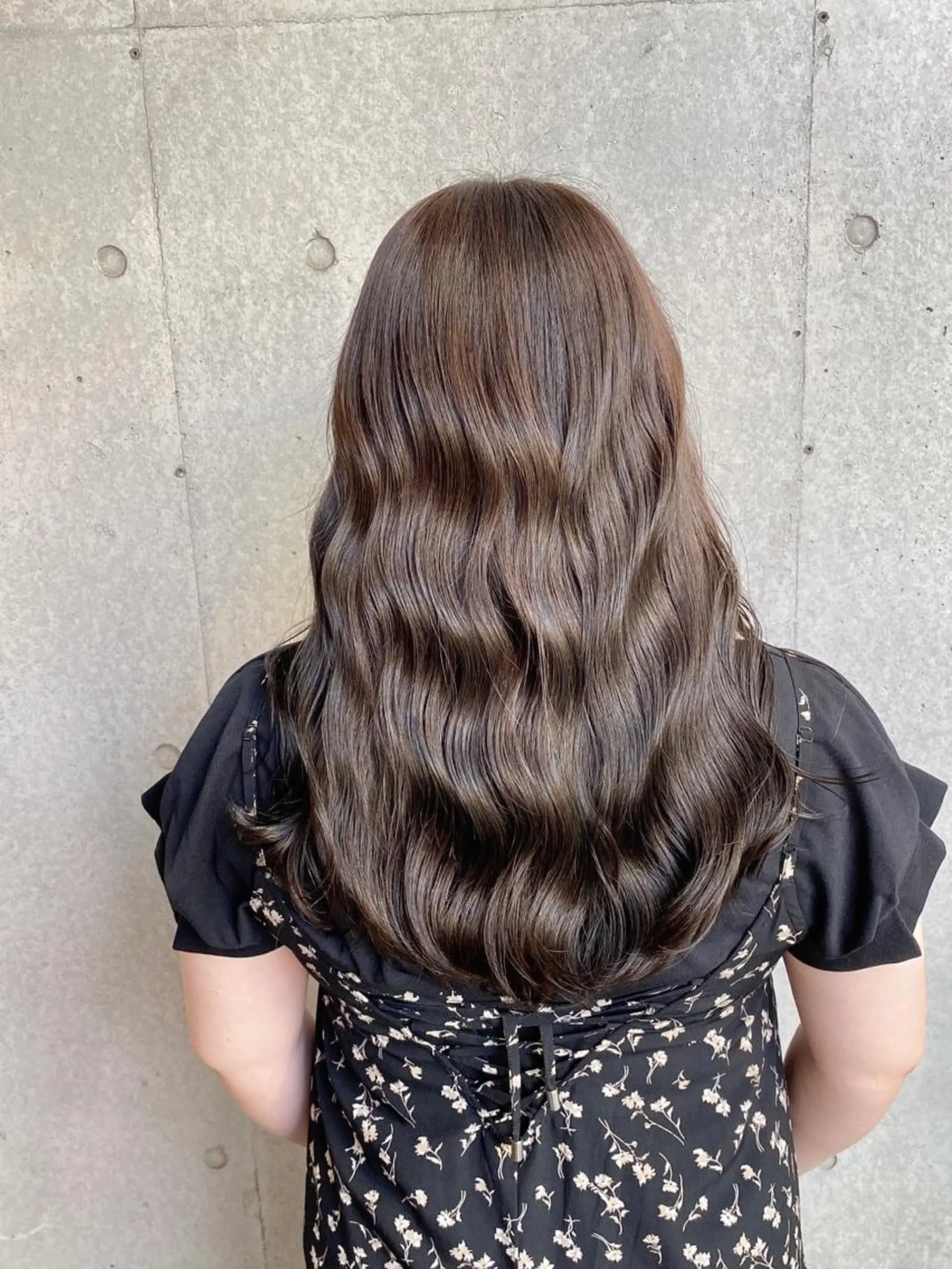 ロング カラー ブリーチ ケアブリーチ ダブルカラー グラデーションカラー ハイライトカラー ヘアカラー トリートメント ブリーチなし✨艶髪 カラー𓃲YAGIのヘアスタイル